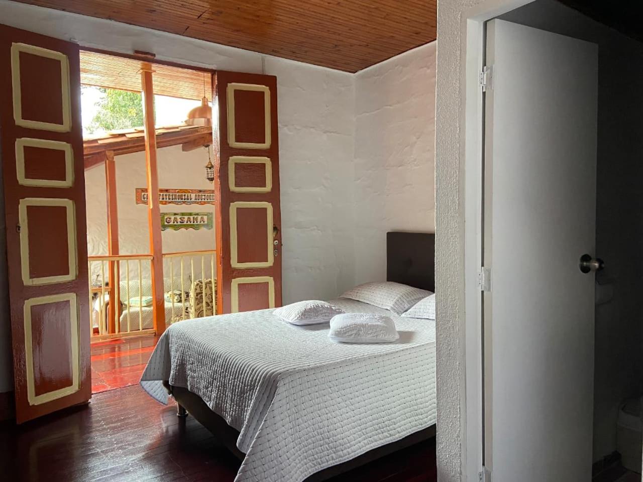 Double Room photo 3