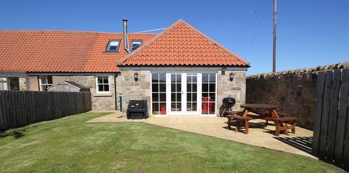 Four-Bedroom House photo 2