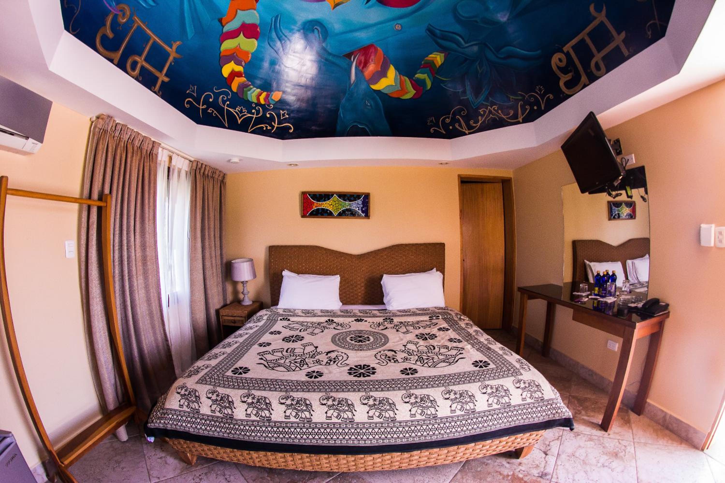 Double Room with River View (Thematic) photo 1