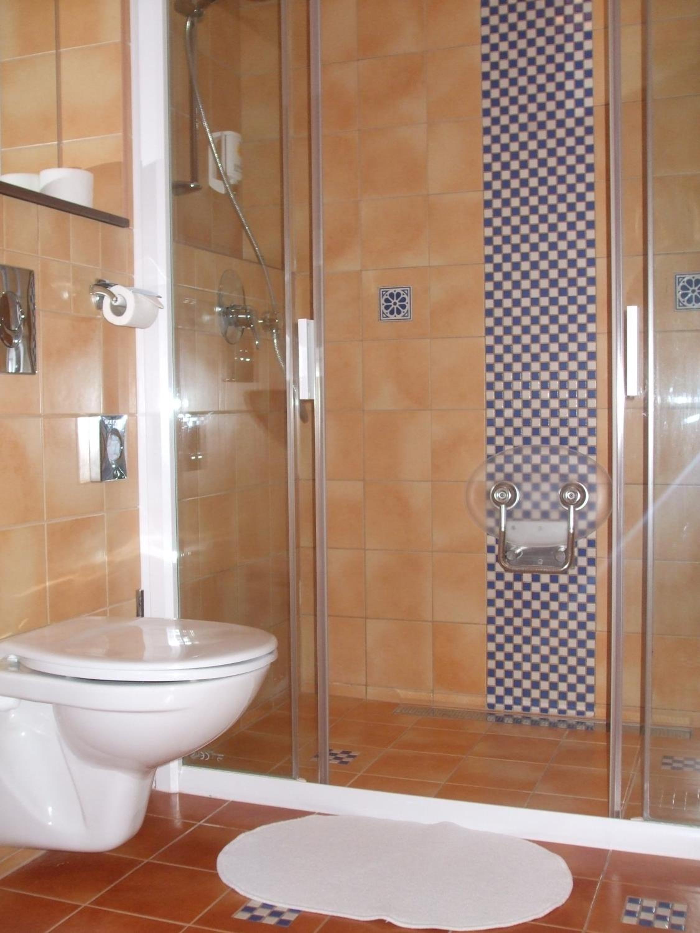 Deluxe Double Room - Photo 11