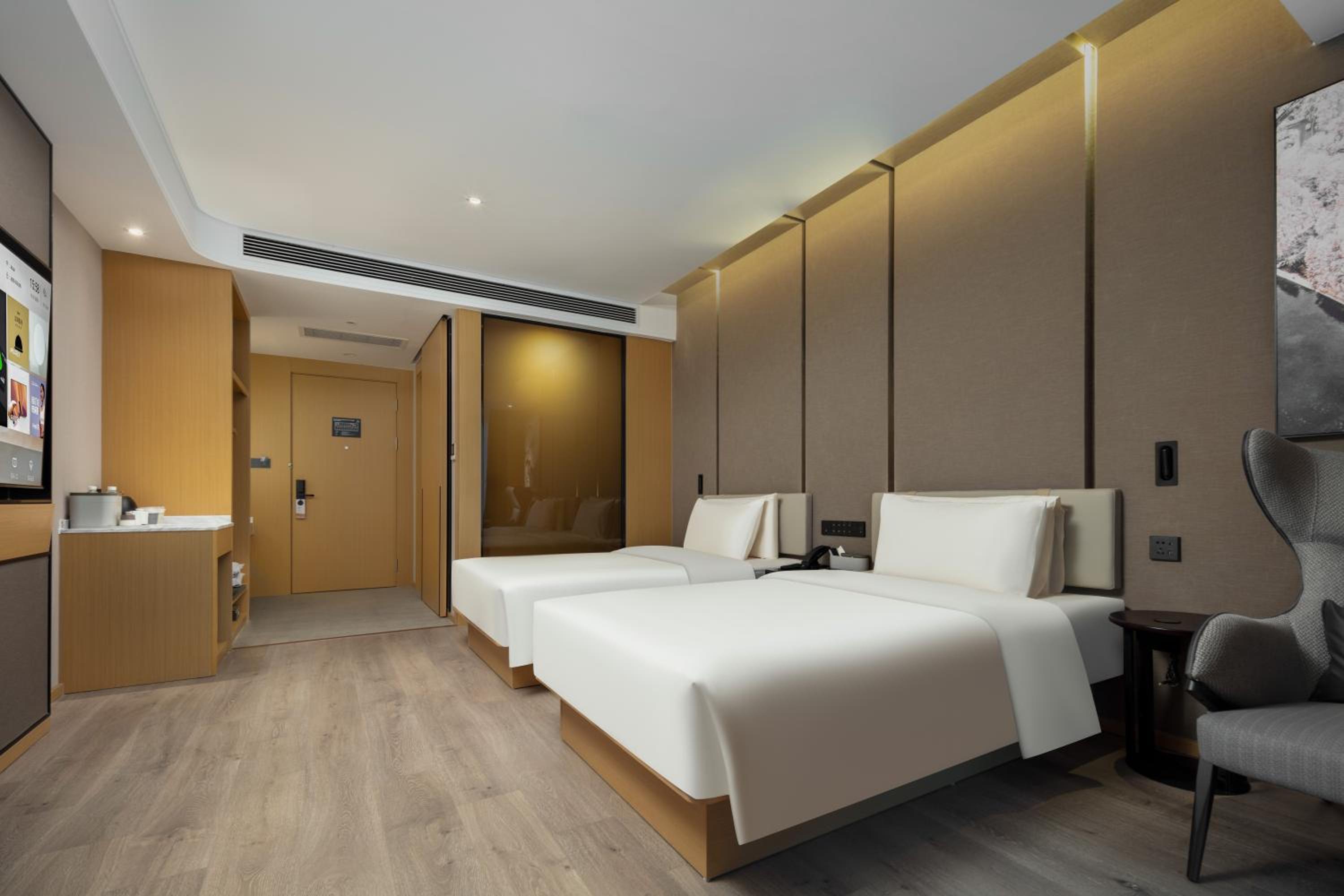 Jimu Twin Room with Lake View