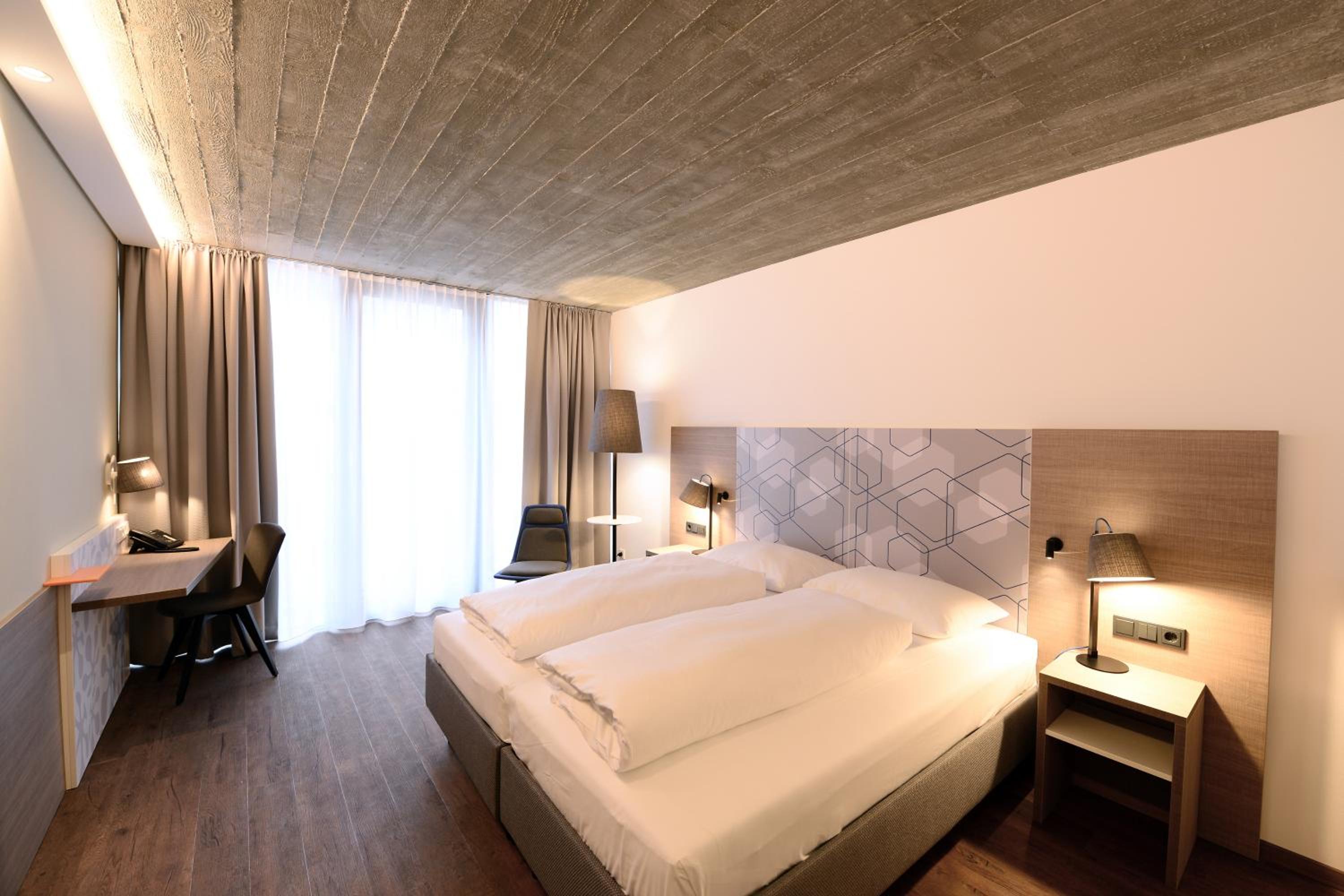 Grand Double Room photo 2