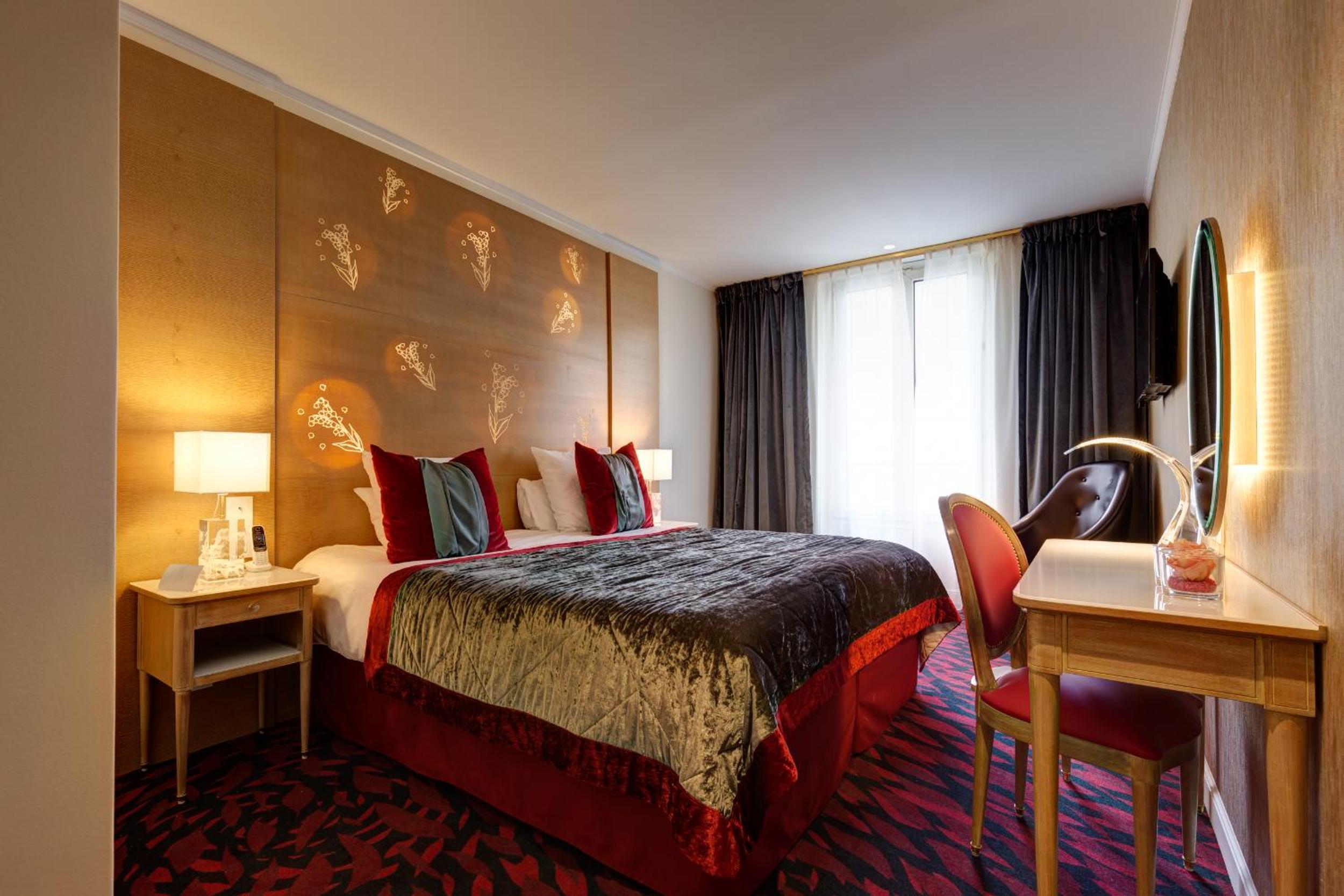 Prestige Room Eiffel Tower View photo 1