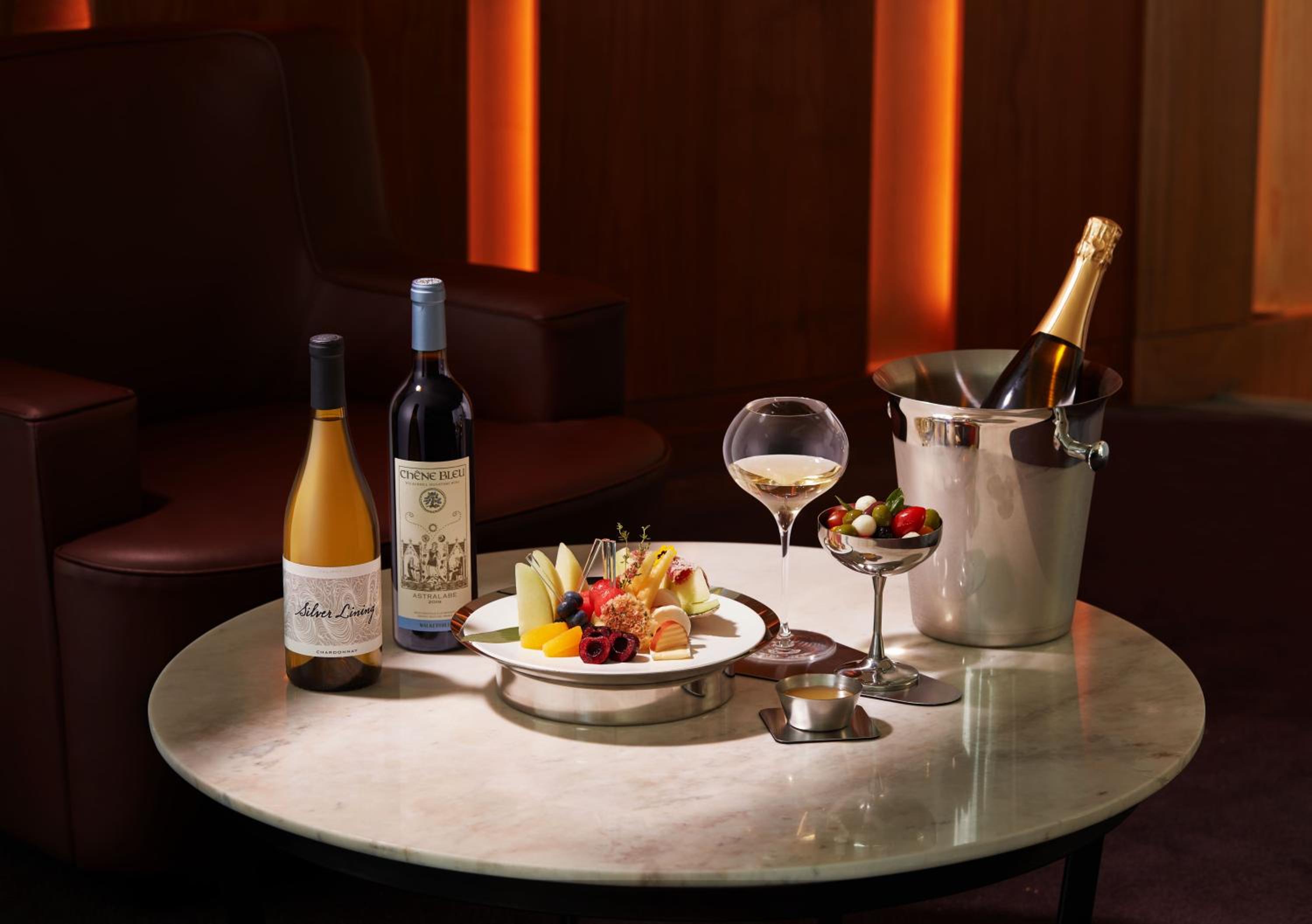 [Camcnic I] Deluxe Double Room (Mountain View) with 2 Glasses of Wine and Fruit Cheese