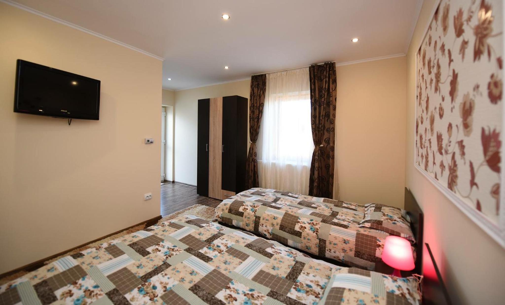 Triple Room with Private Bathroom photo 1