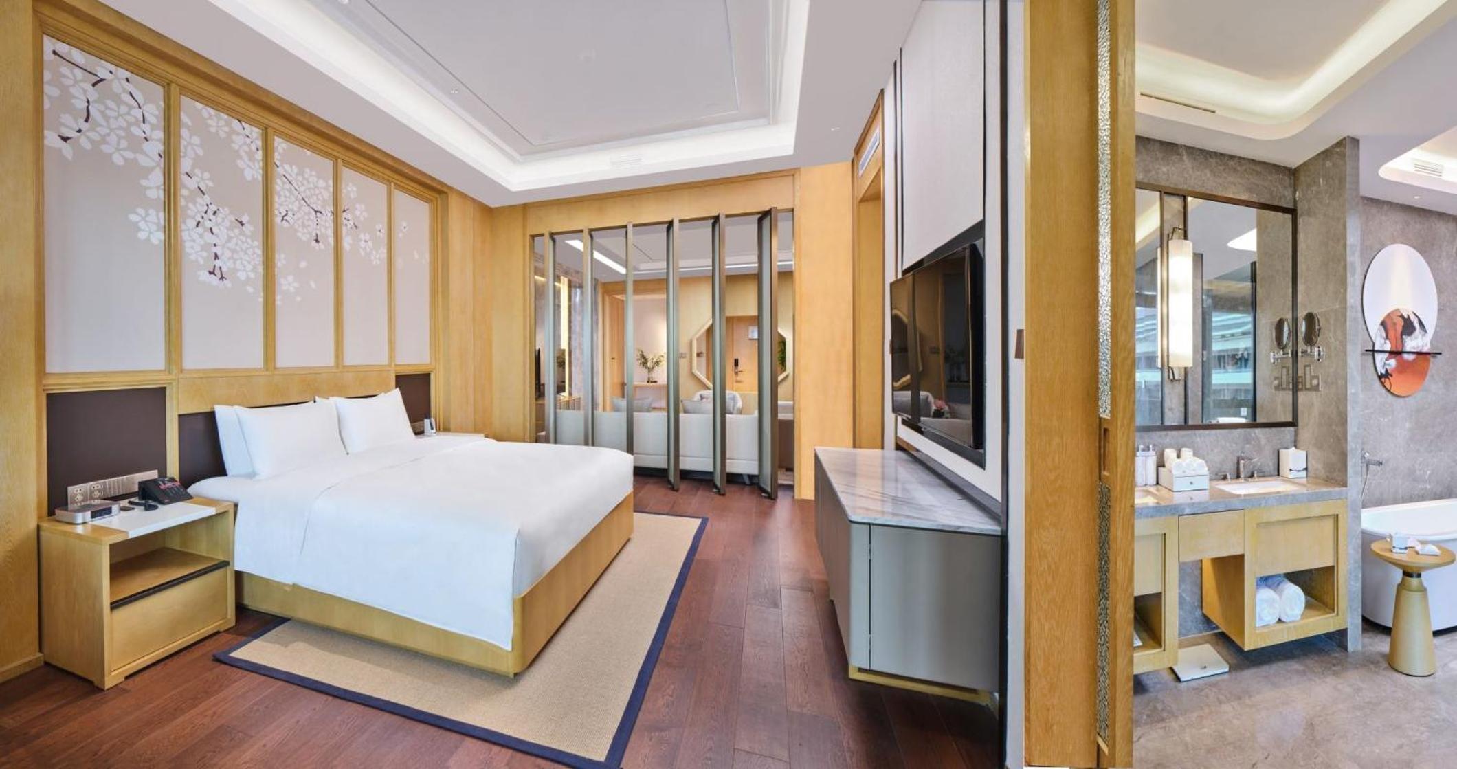 One-Bedroom King Suite