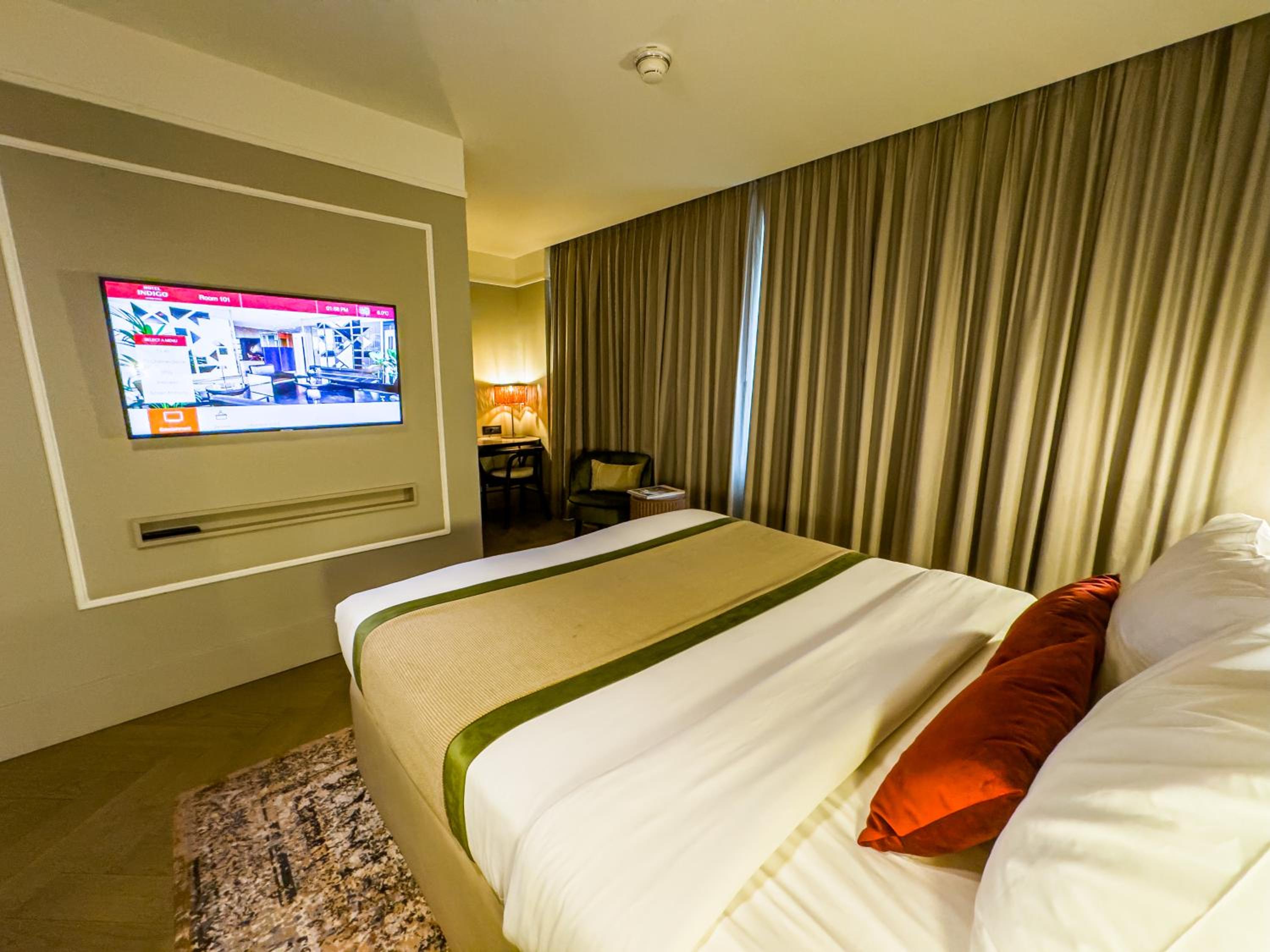 Stanard Double Room with Free Mini-bar