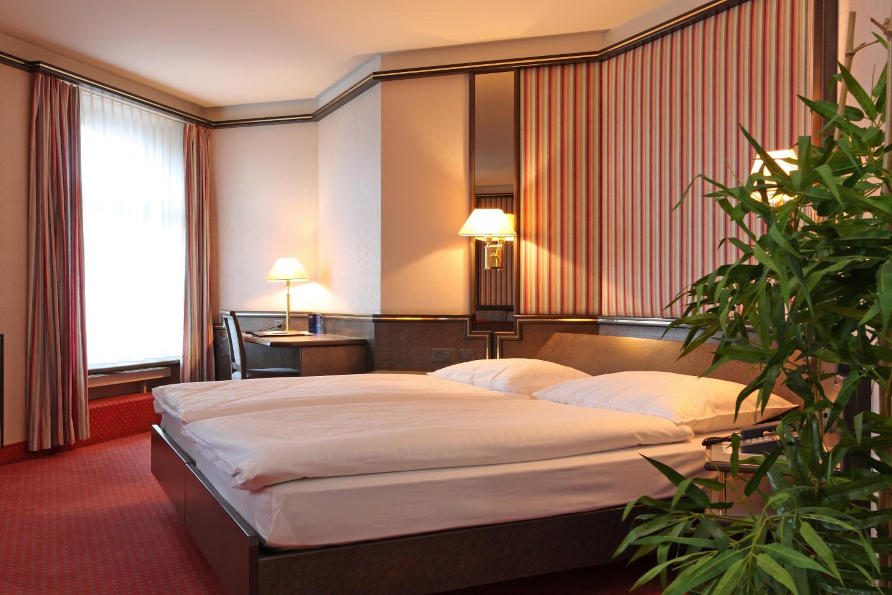 Double Room - Photo 2