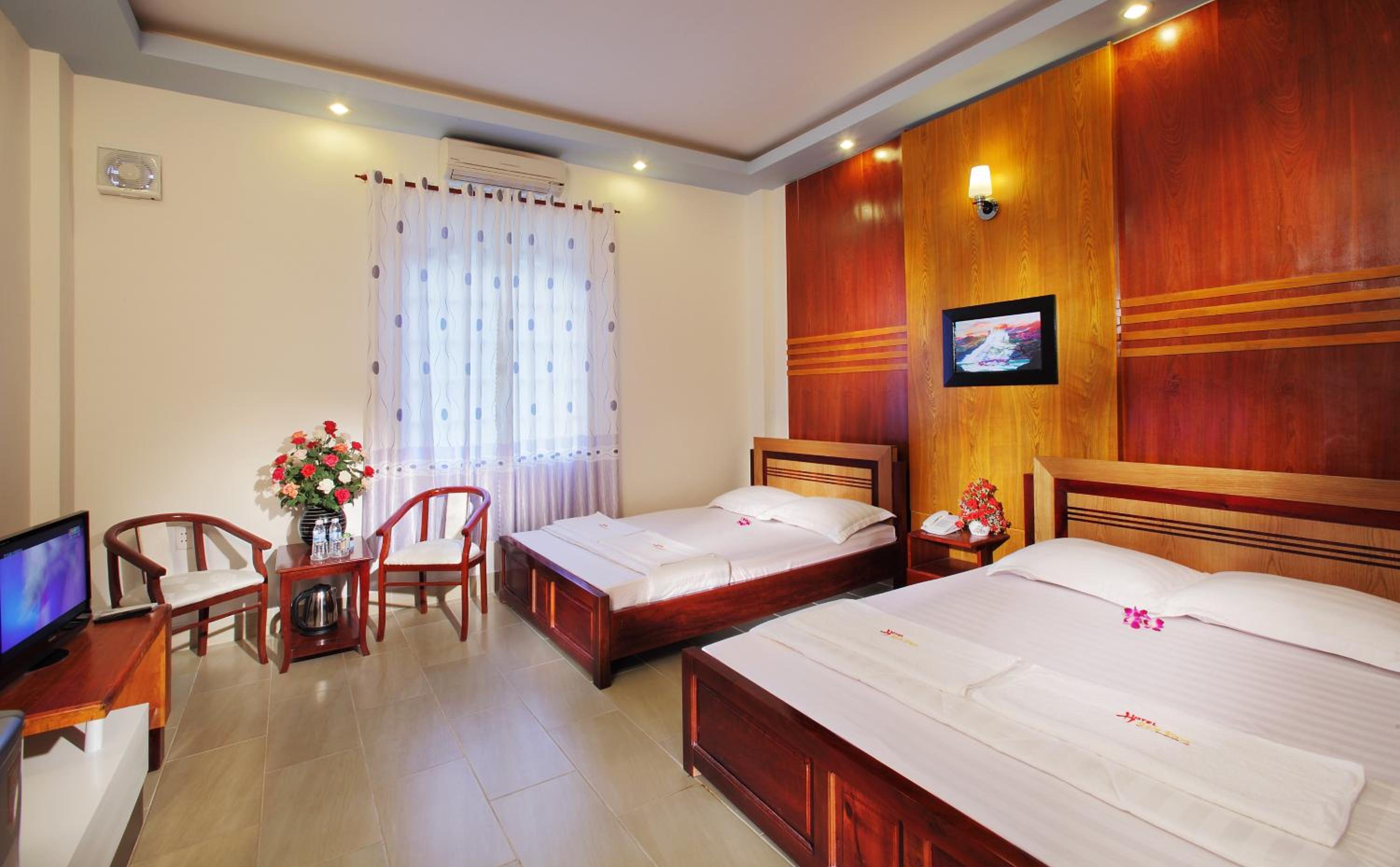 Quadruple Room with Mountain View