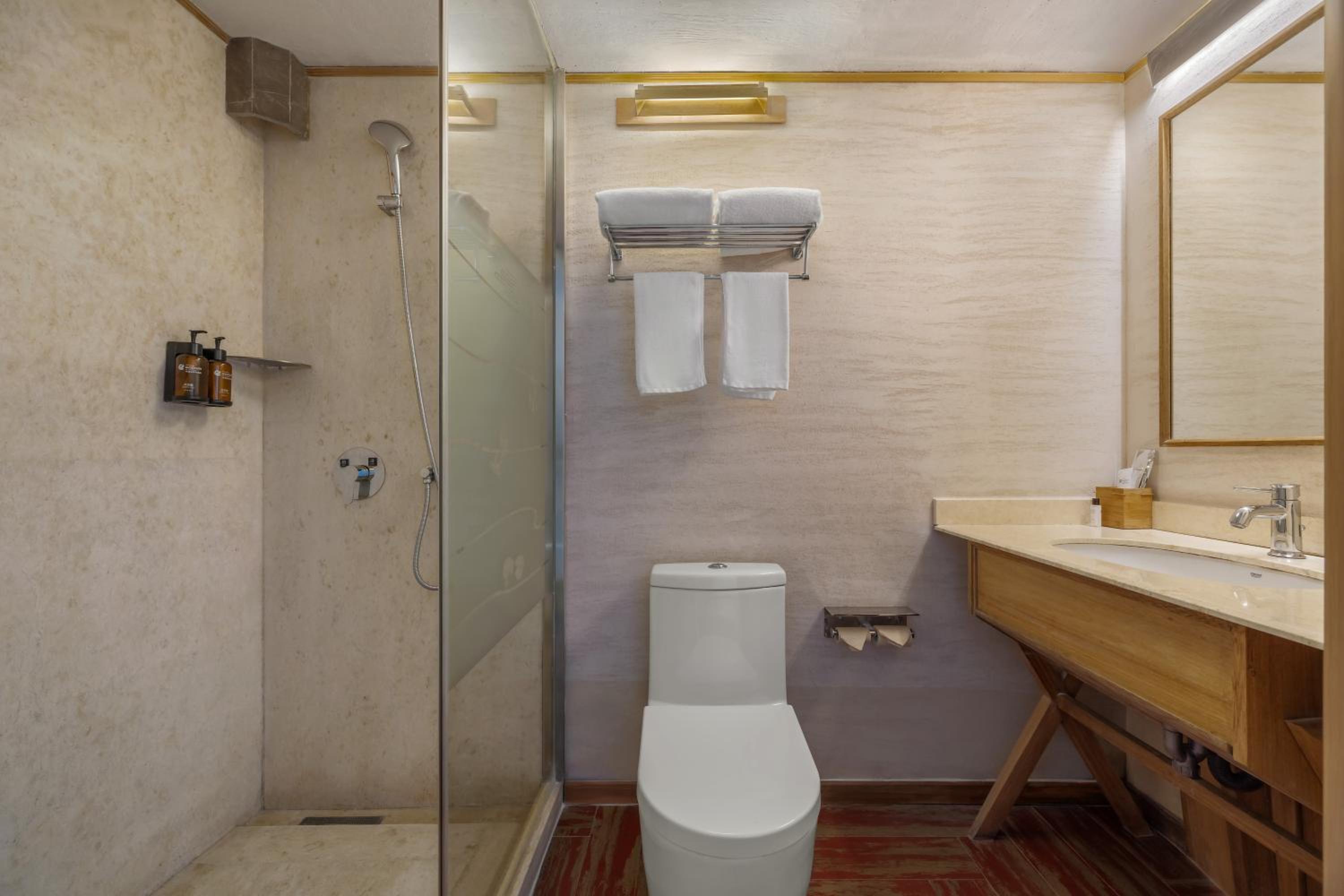 Twin Room with Shower photo 3