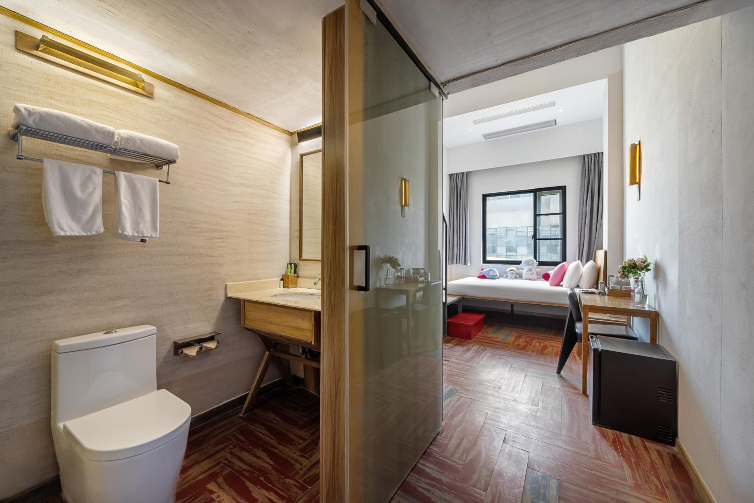 Twin Room with Shower photo 2