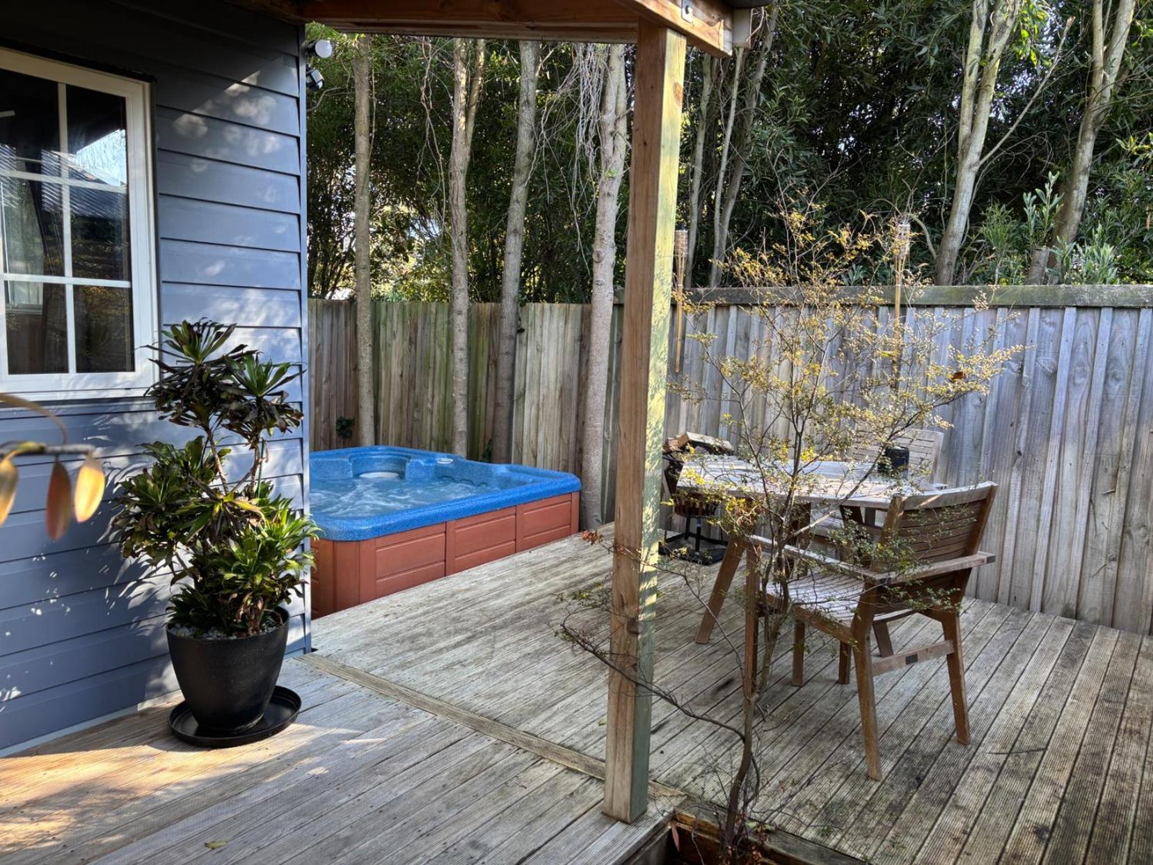 Studio with Spa Bath