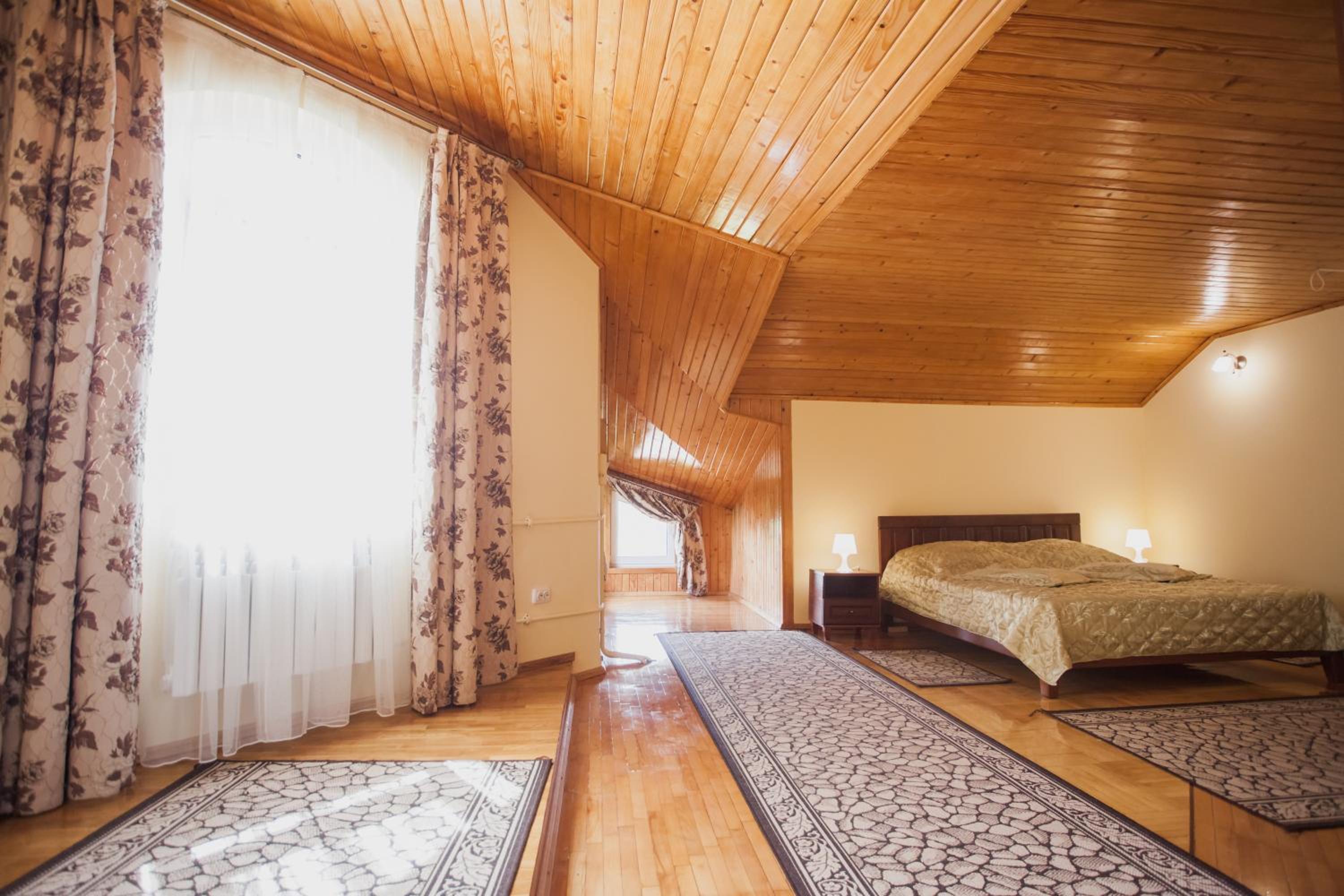 Suite photo 1
