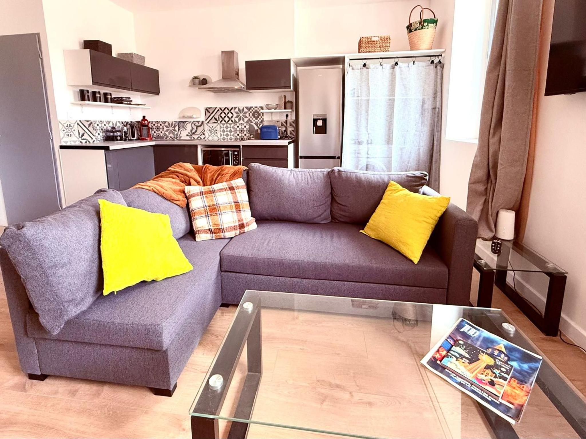 Two-Bedroom Apartment photo 3