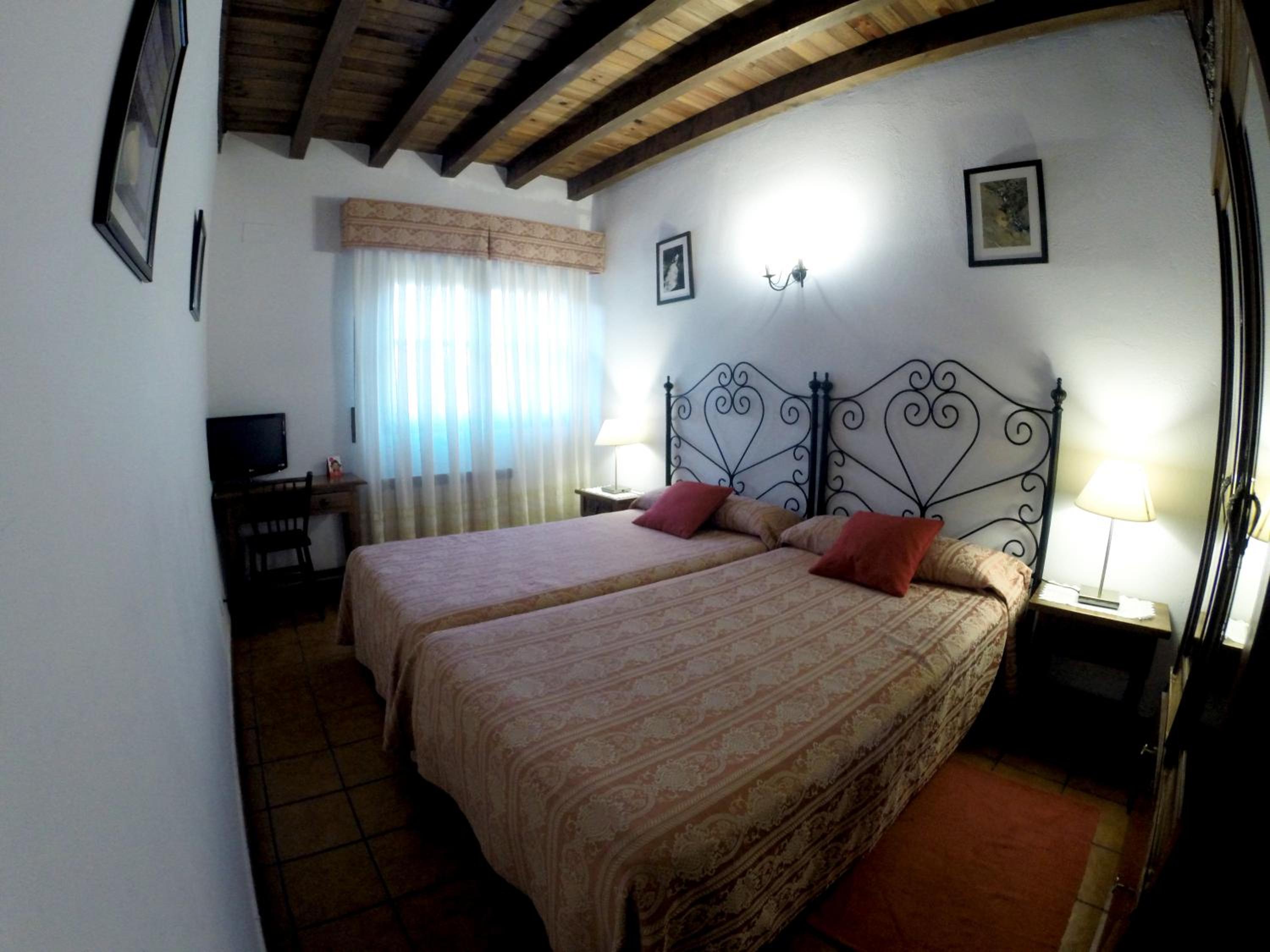 Habitación Doble con Baño Privado