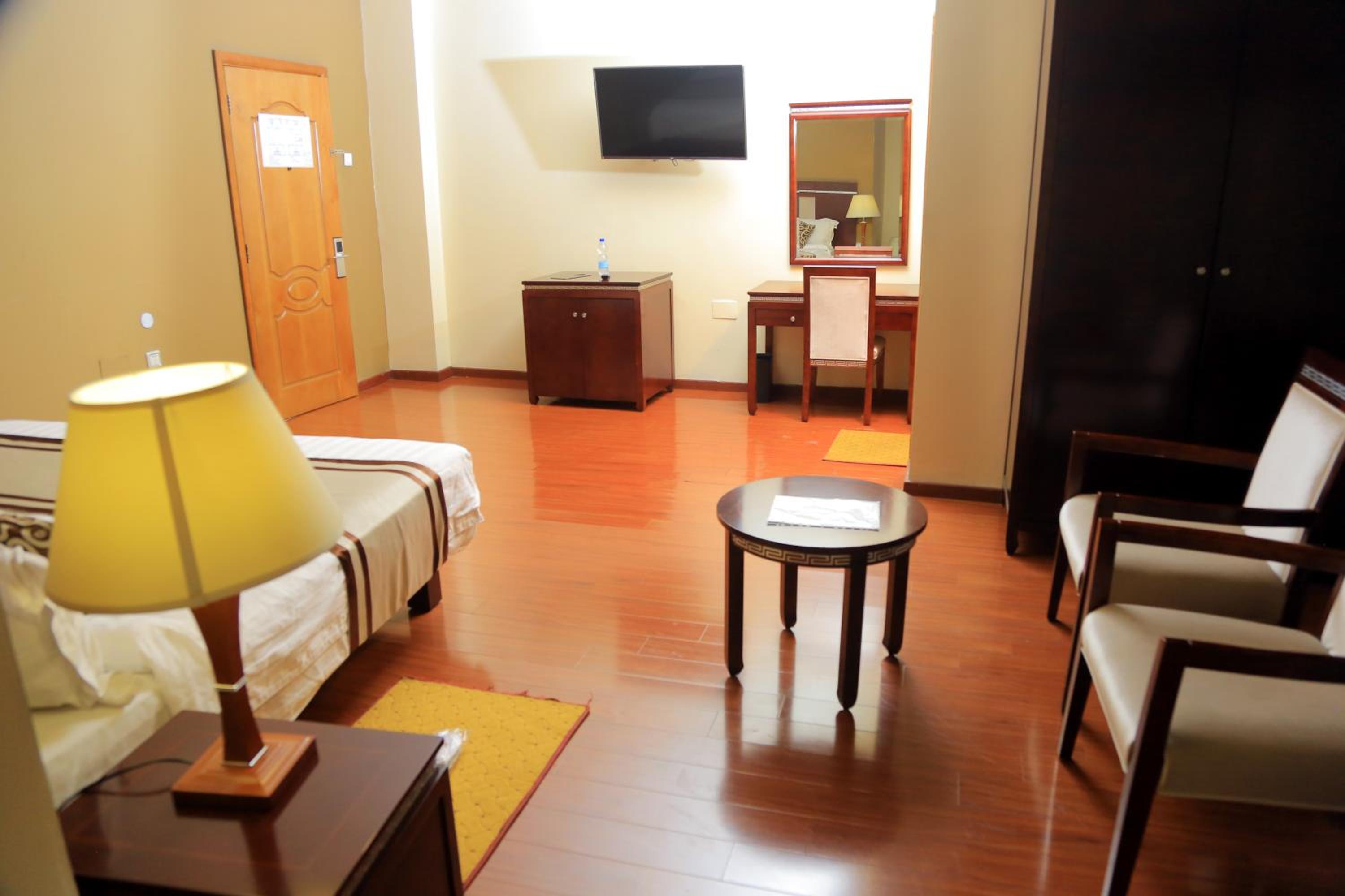 Large Twin Room photo 1