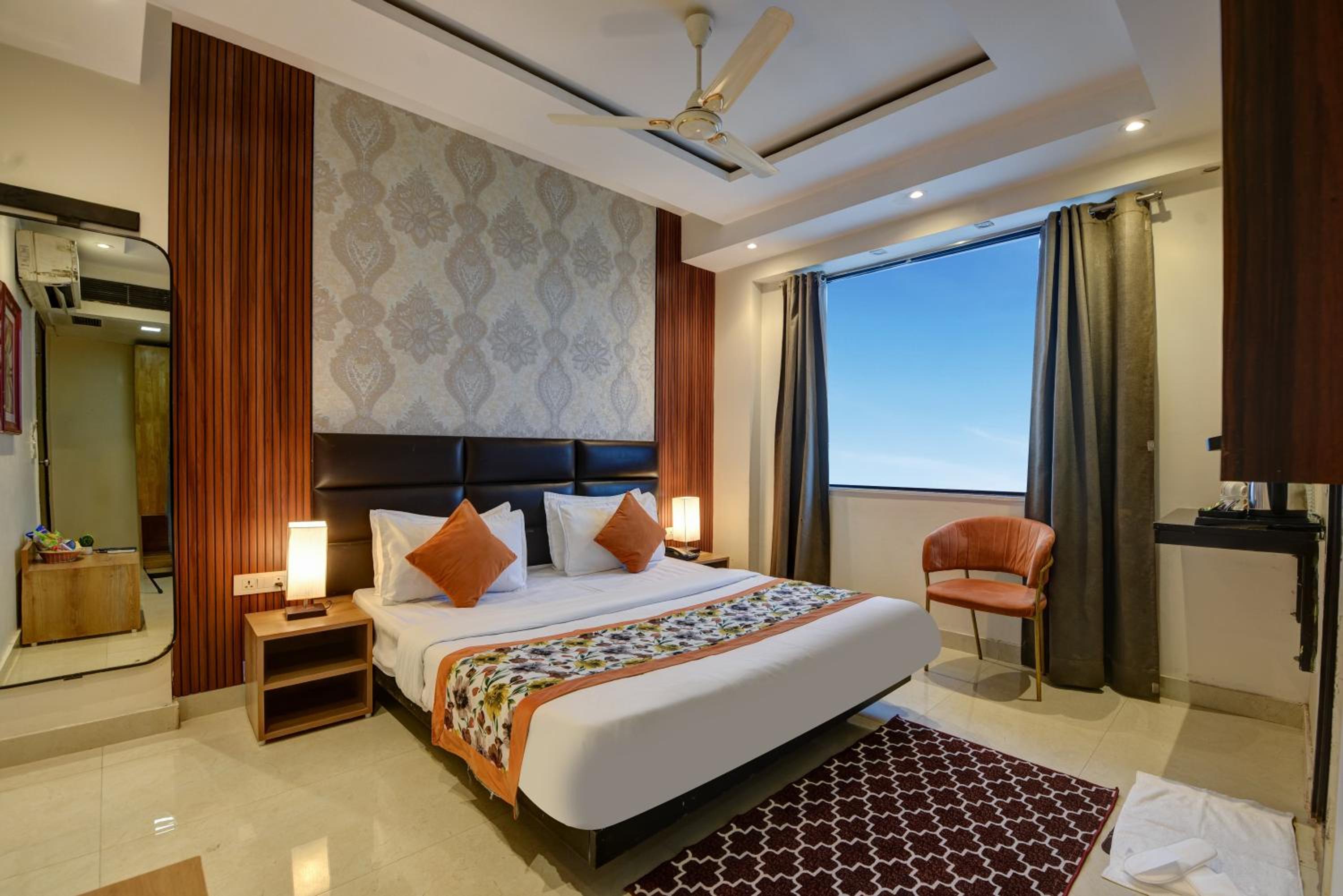 Executive Suite