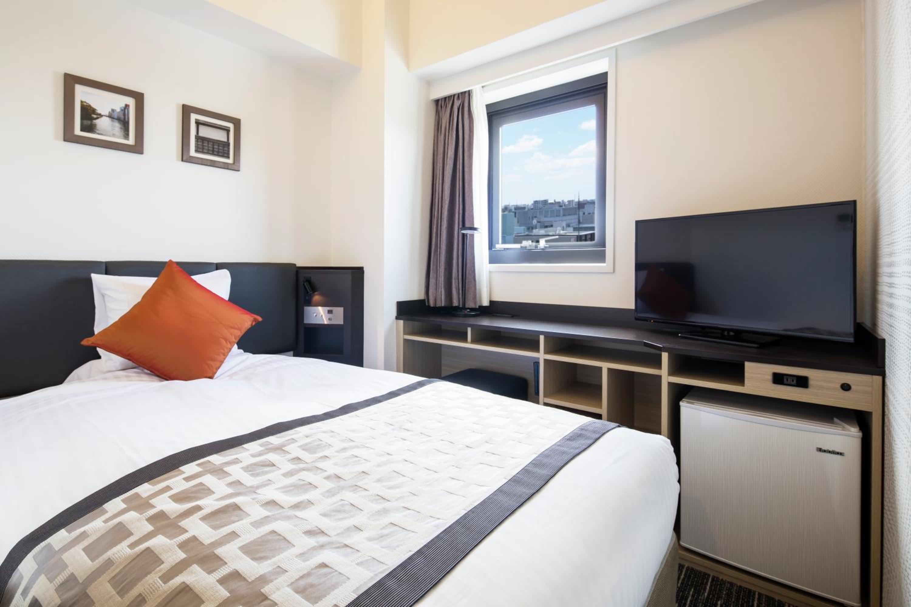 No Cleaning Service - Standard Single Room - Non-Smoking photo 1