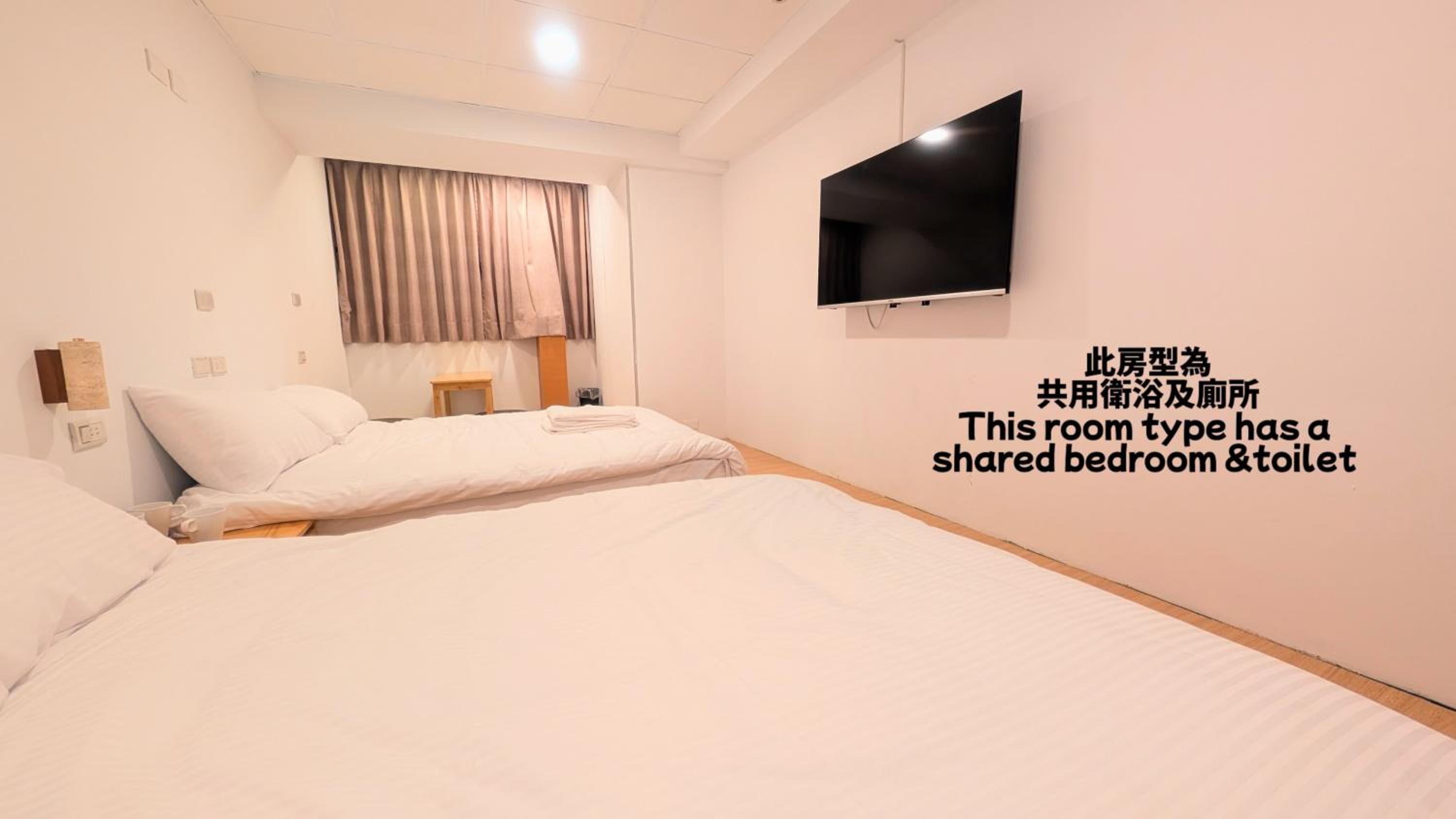 Quadruple Room with Shared Bathroom