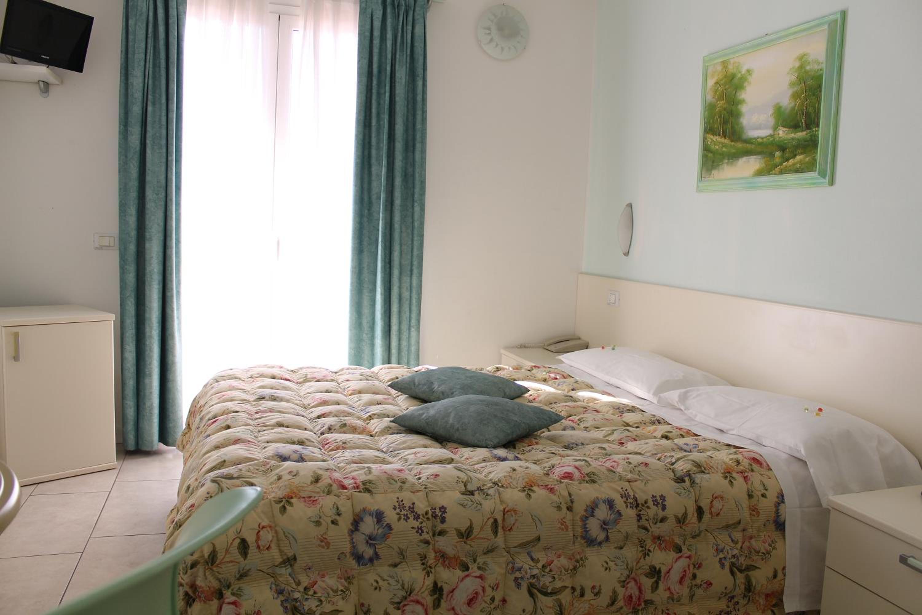 Double Room with Balcony and Sea View photo 1