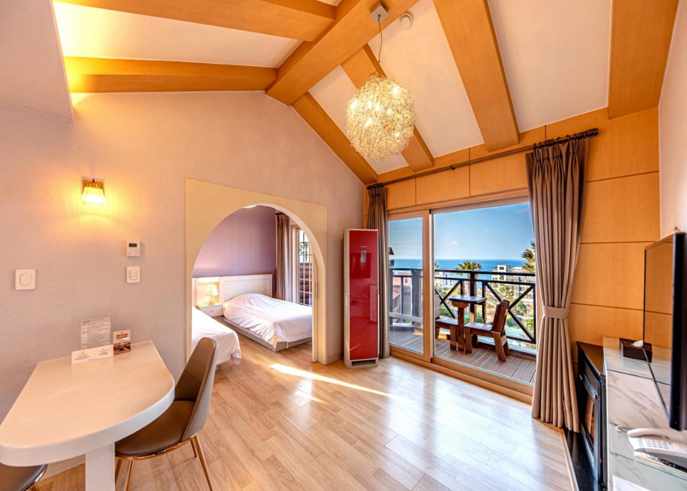 [Limited Offer] Royal Suite Twin