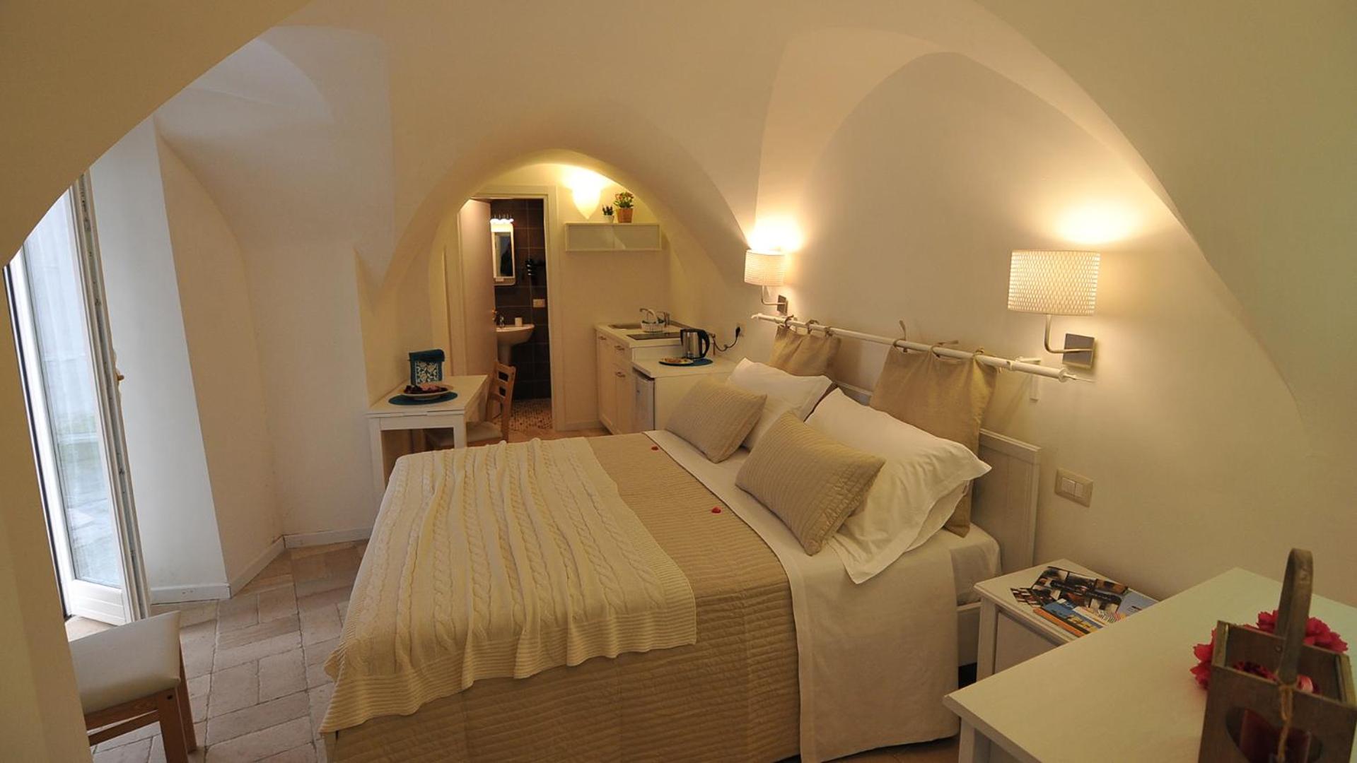 Deluxe Room - Photo 1