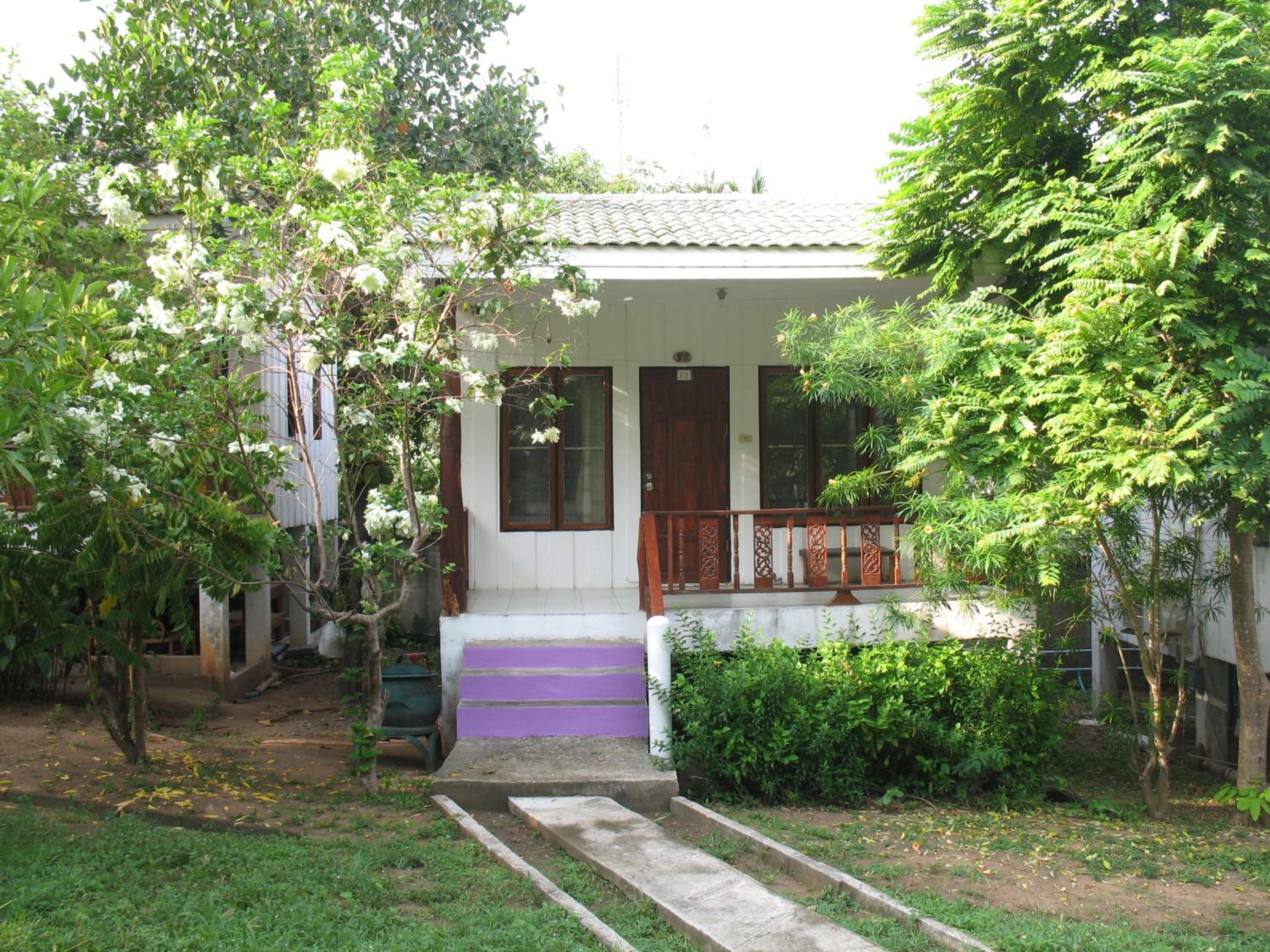 Bungalow 4 Single Bed Room with Fan photo 2