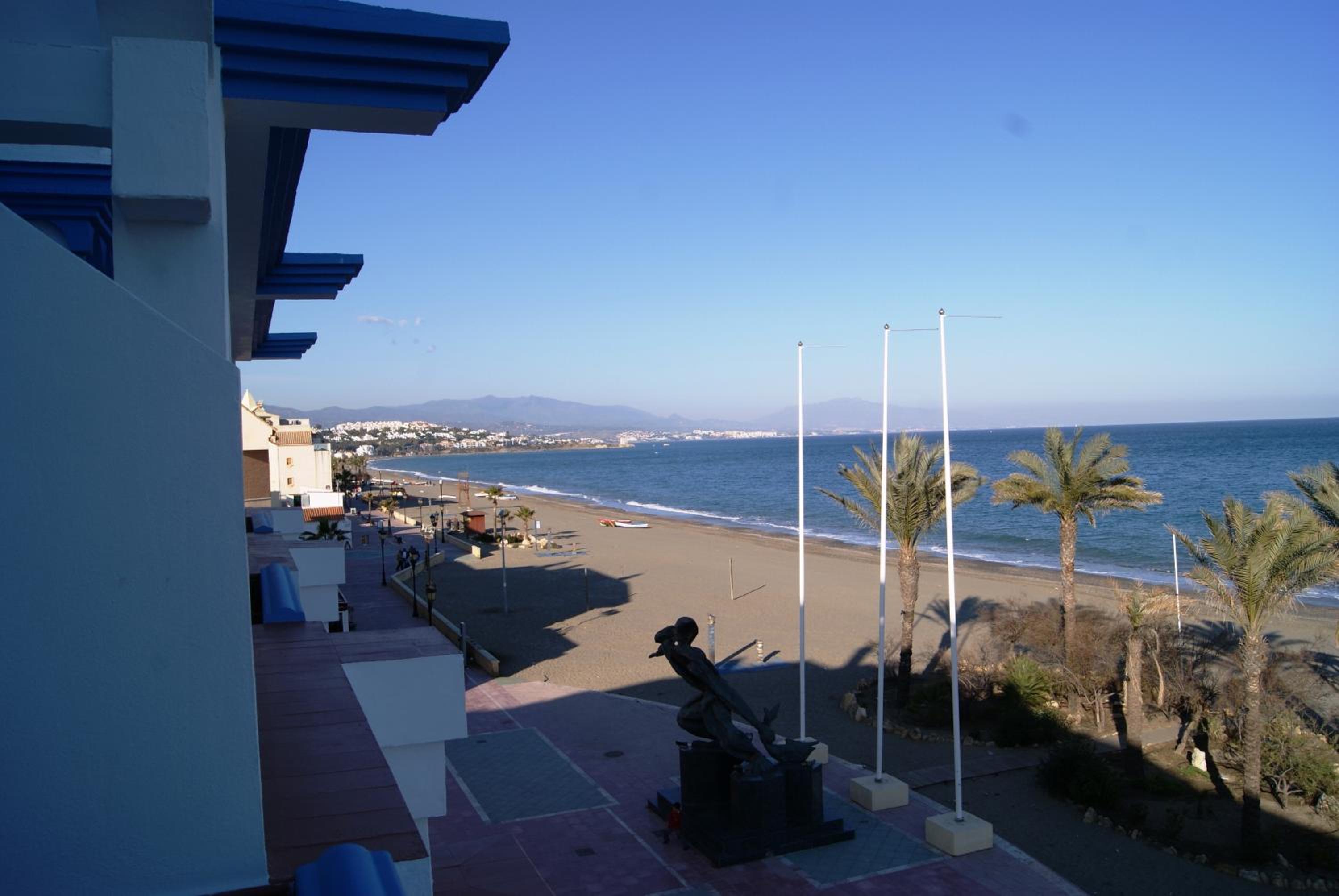 Double or Twin Room with Sea View photo 3