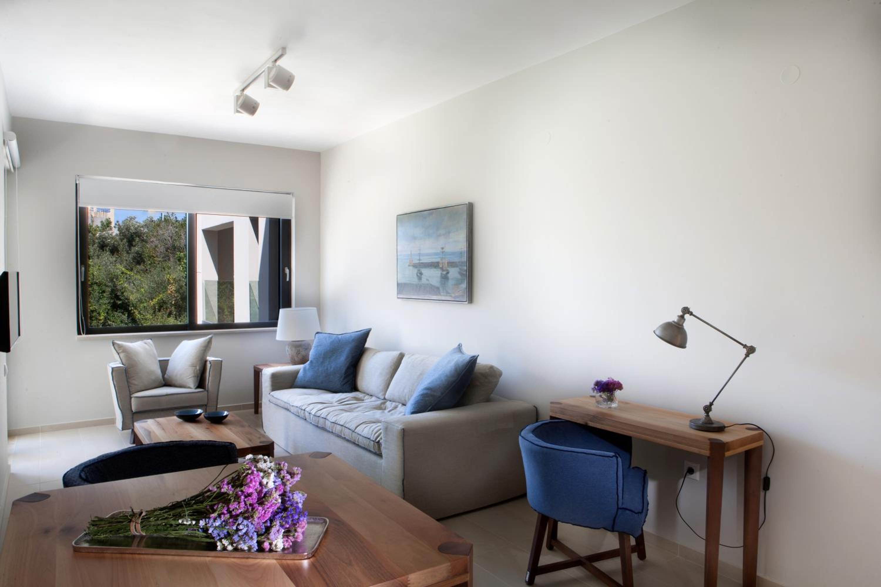 One Bedroom Apartment with Garden View photo 2