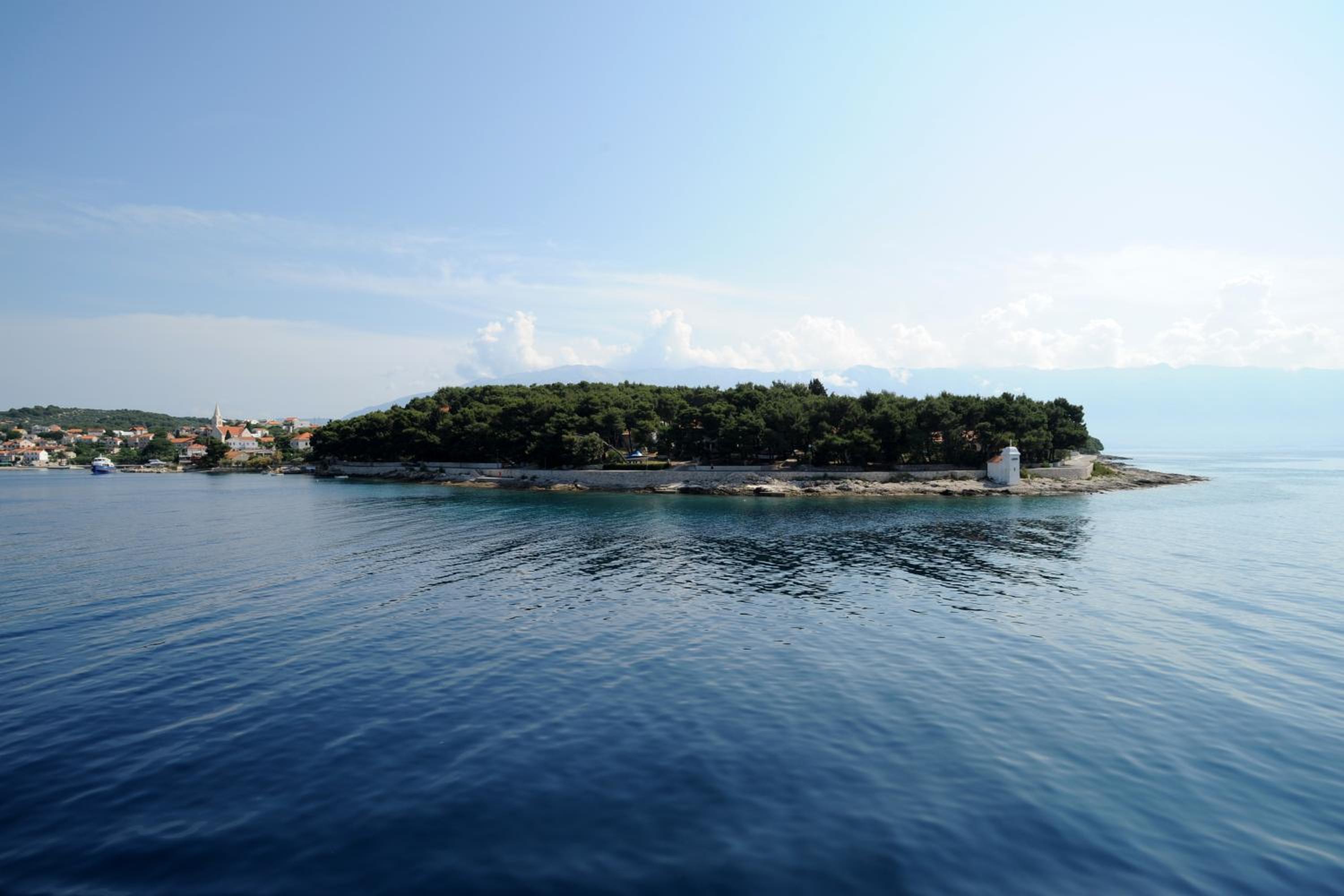 Apartment with Sea View - Photo 10
