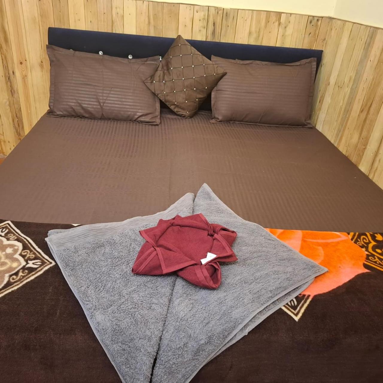One-Bedroom Apartment with Balcony photo 2