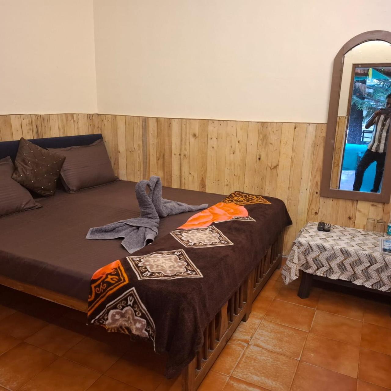 One-Bedroom Apartment with Balcony photo 1