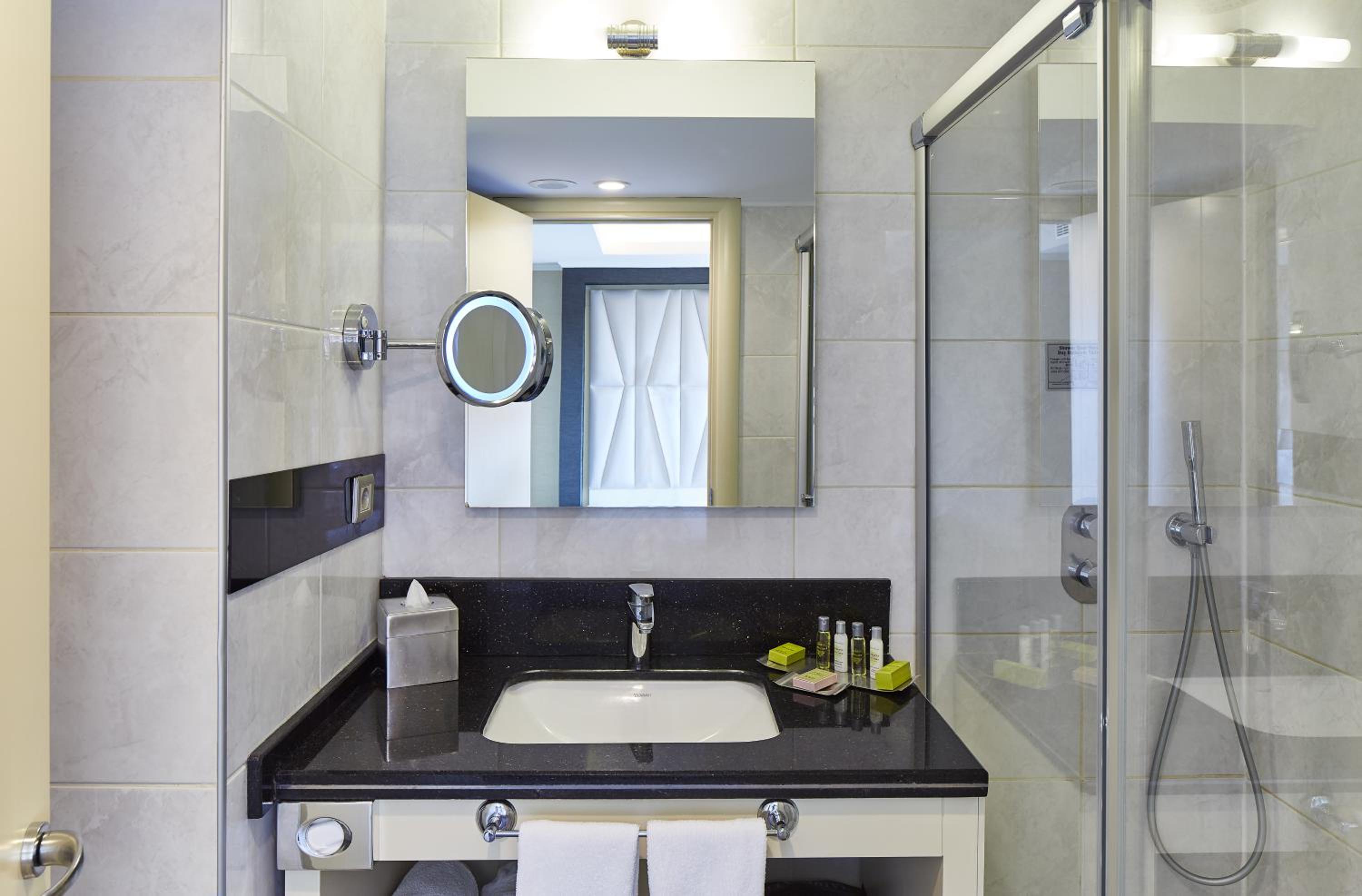 Twin Room with Sea View