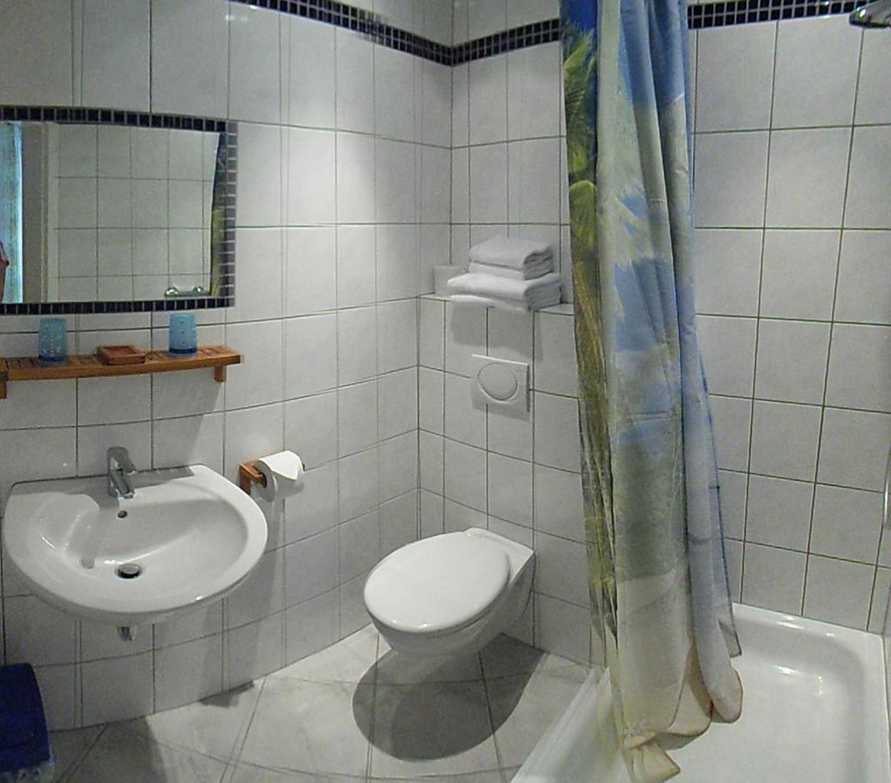 Double Room with Private Bathroom - Photo 5