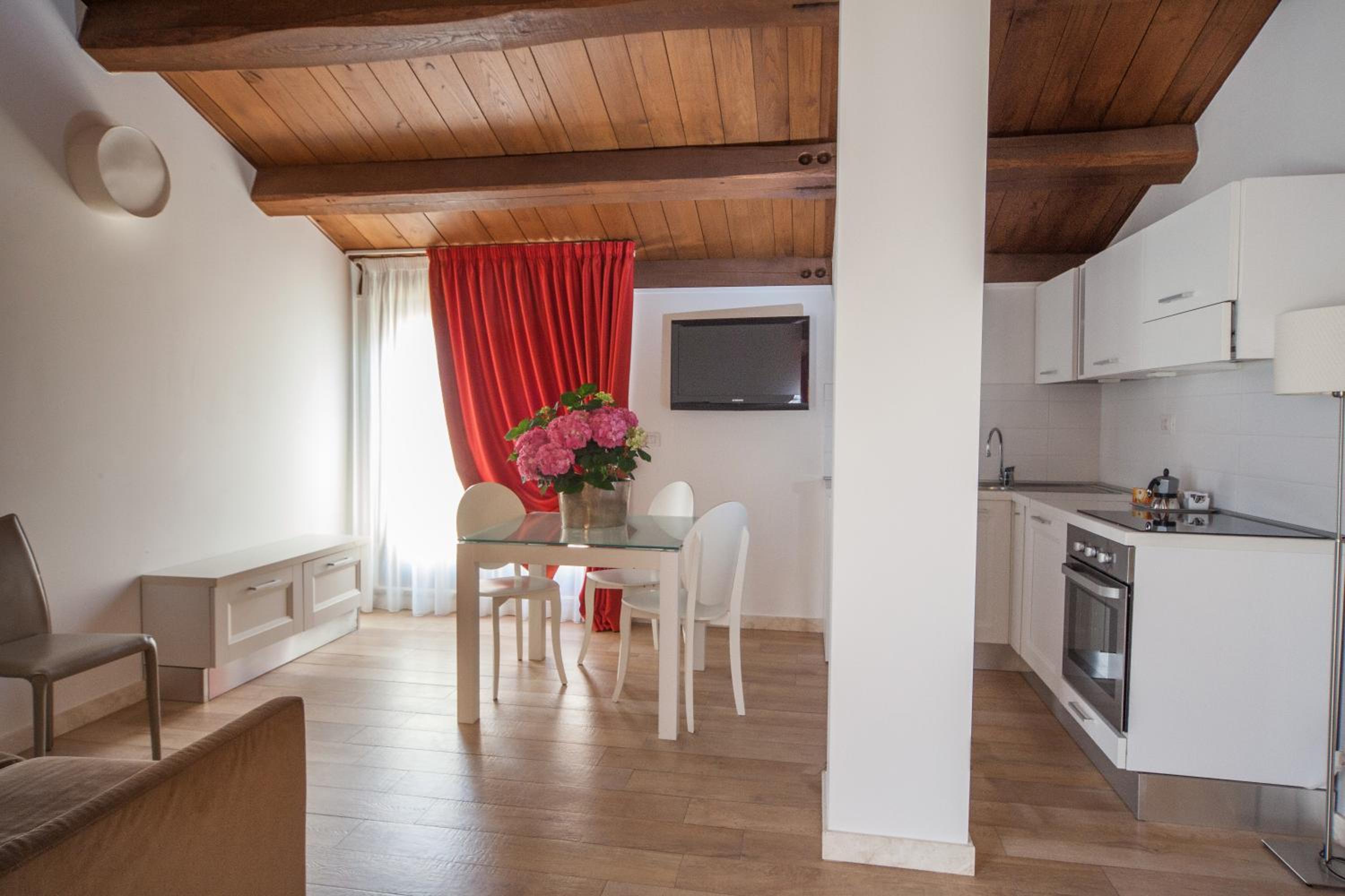 Suite With Spa Access photo 1