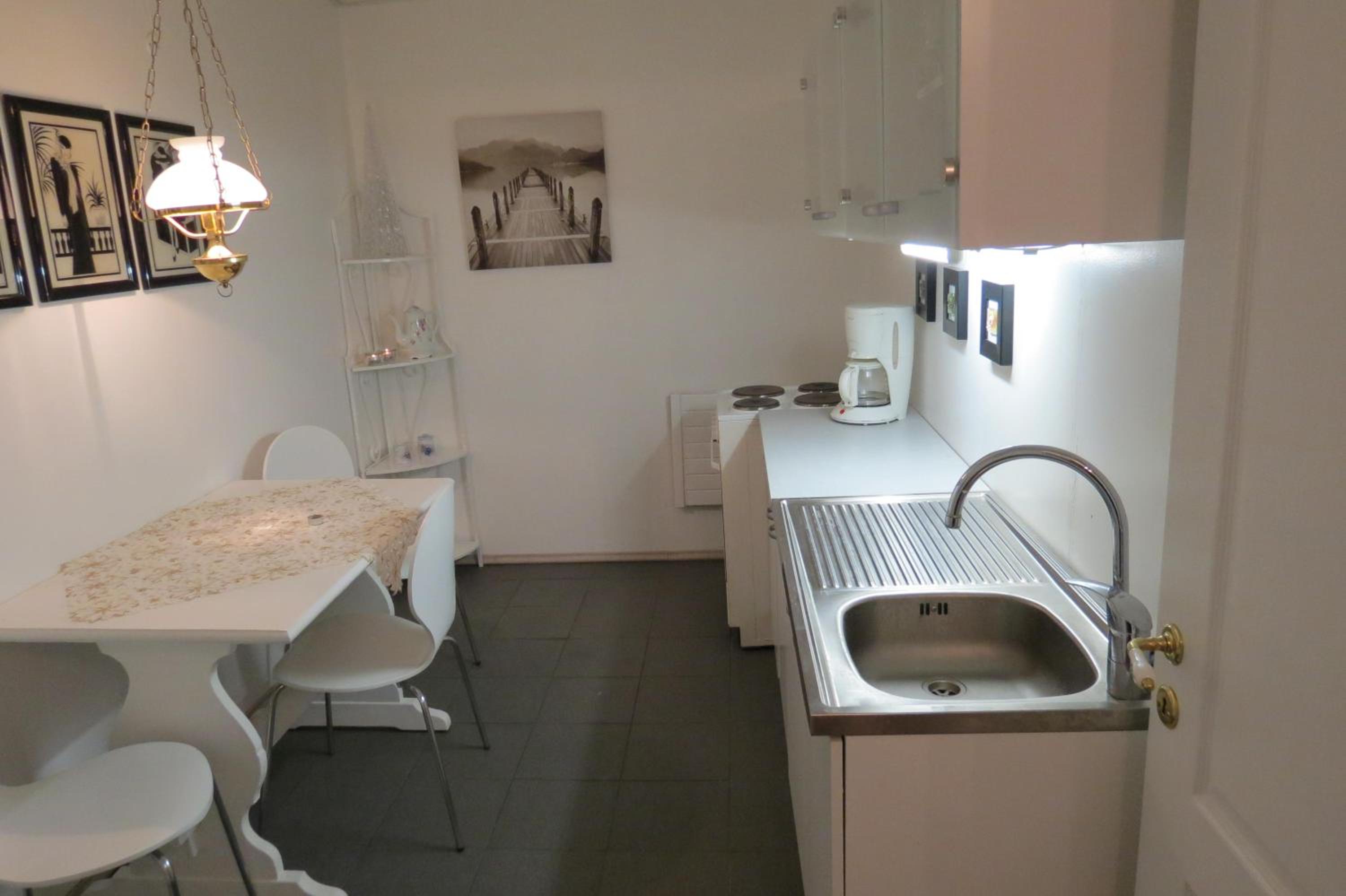 Apartment with Sauna - Photo 17