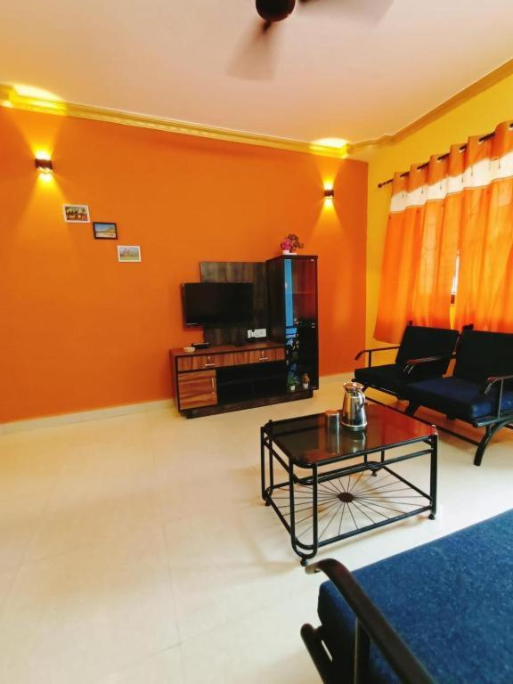 Three-Bedroom Apartment with Balcony