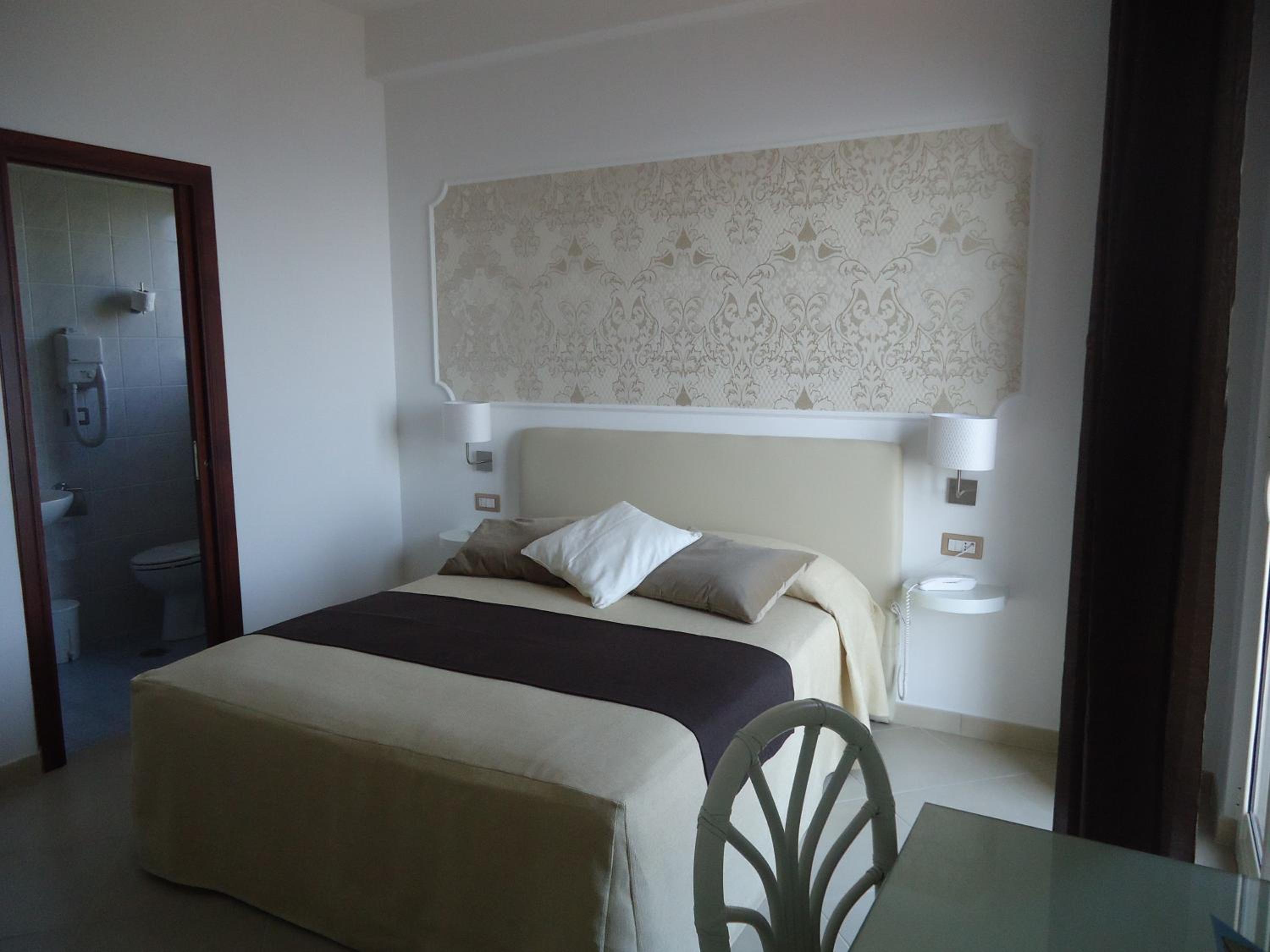 Deluxe Double Room with Sea View