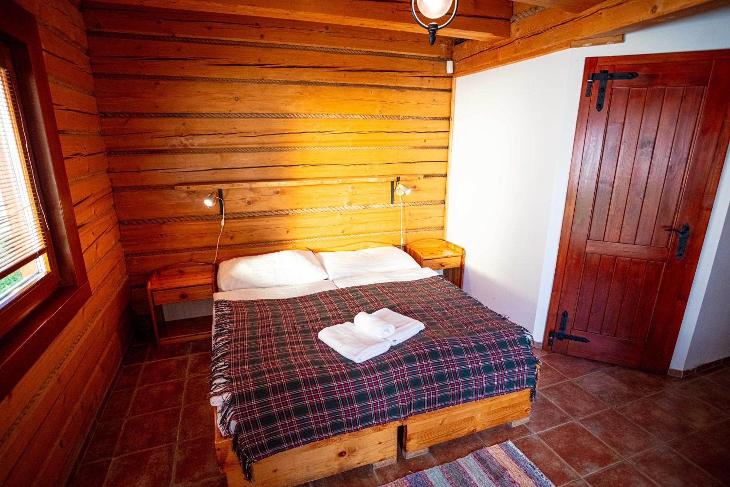 Double or Twin Room with Balcony photo 3