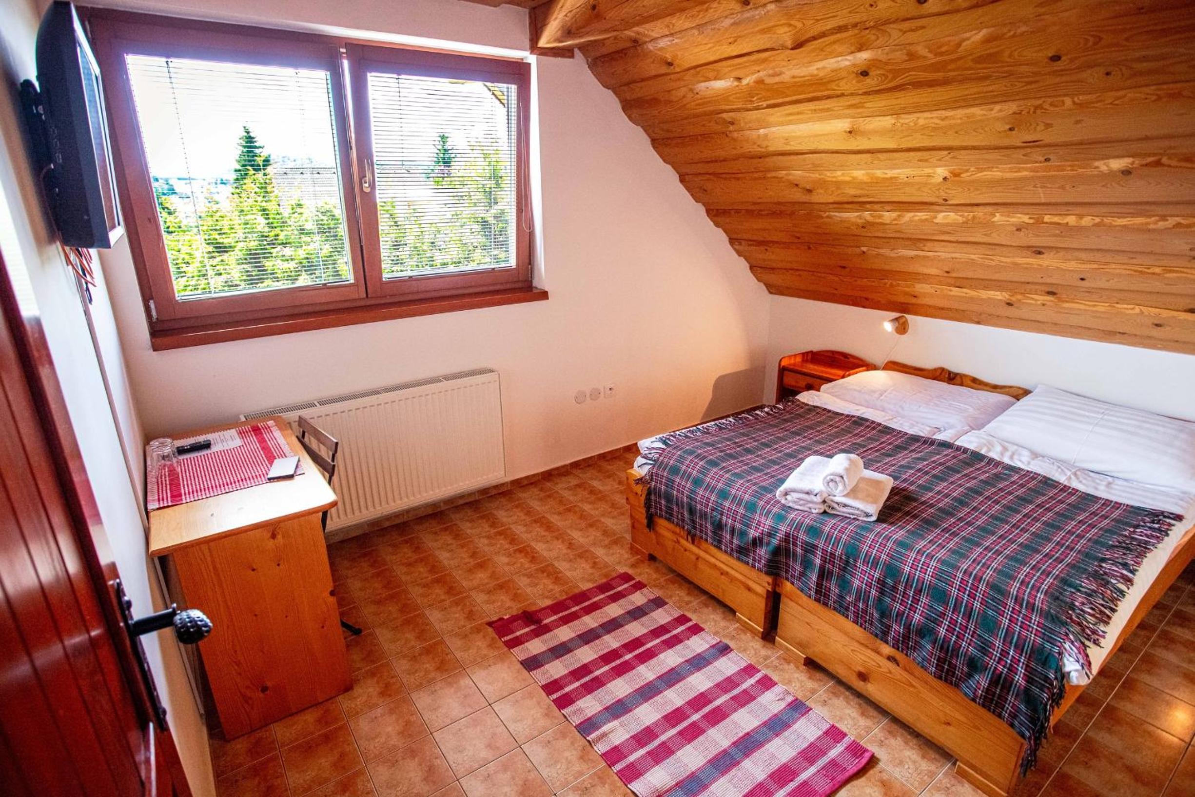 Standard Double or Twin Room photo 2