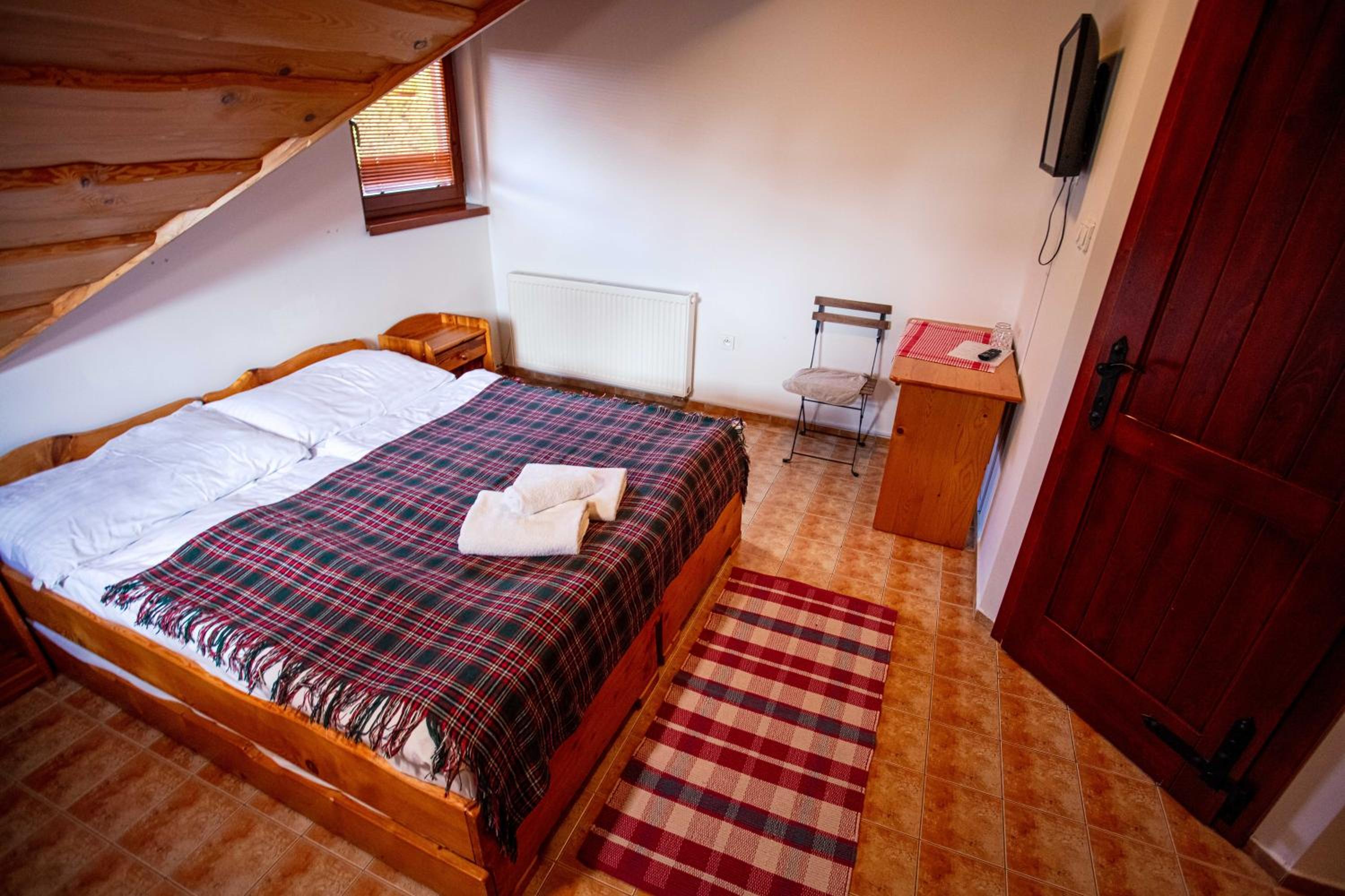 Standard Double or Twin Room photo 2