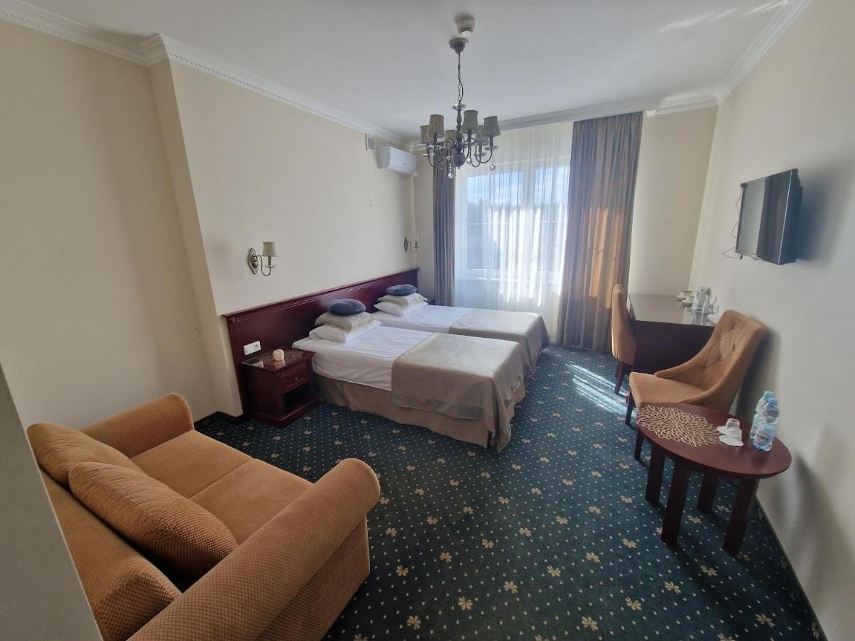 Double or Twin Room photo 2