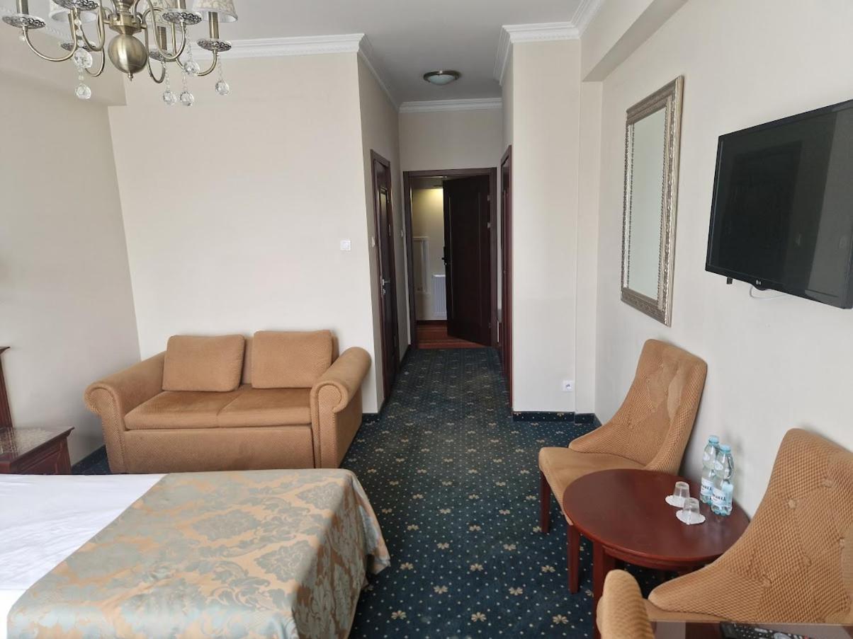 Double or Twin Room photo 1
