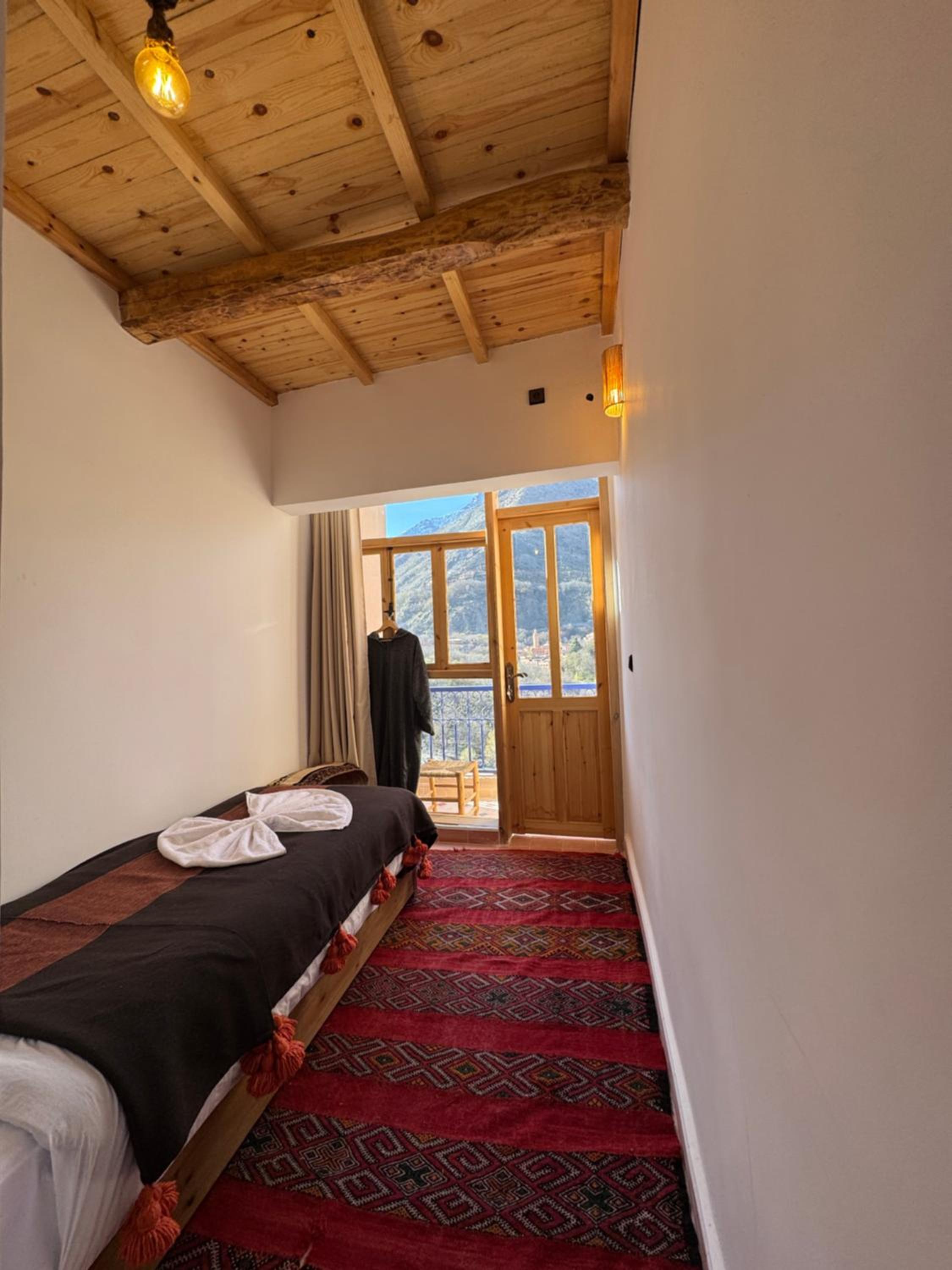 Deluxe Single Room with Balcony photo 3