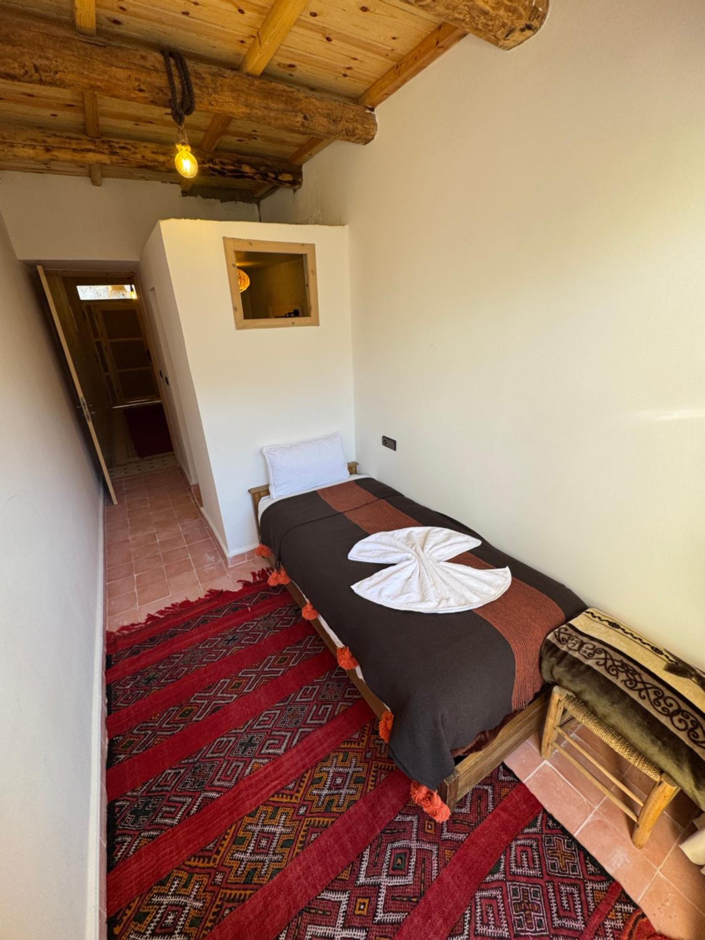 Deluxe Single Room with Balcony photo 2