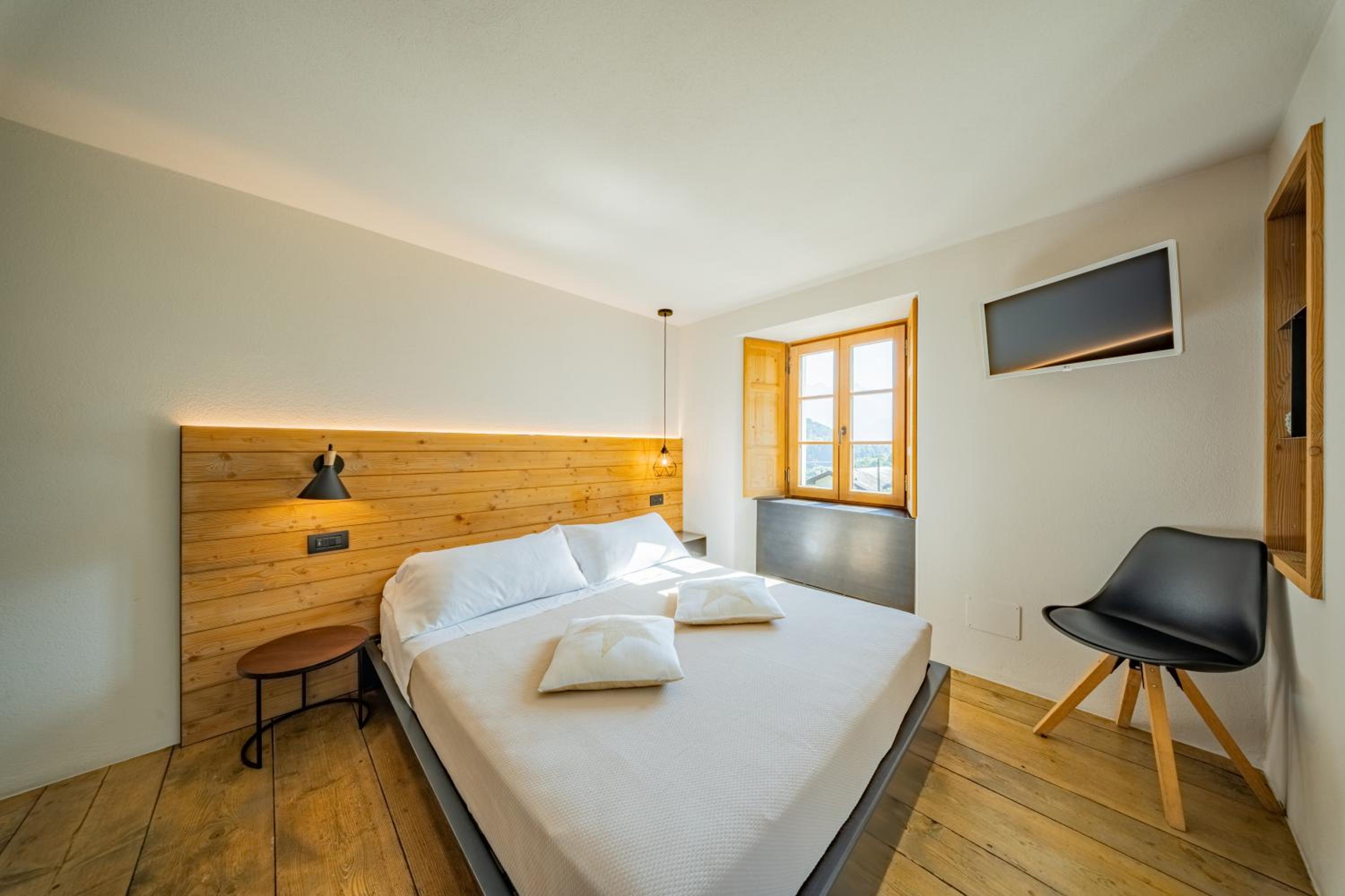 Double Room - Photo 2
