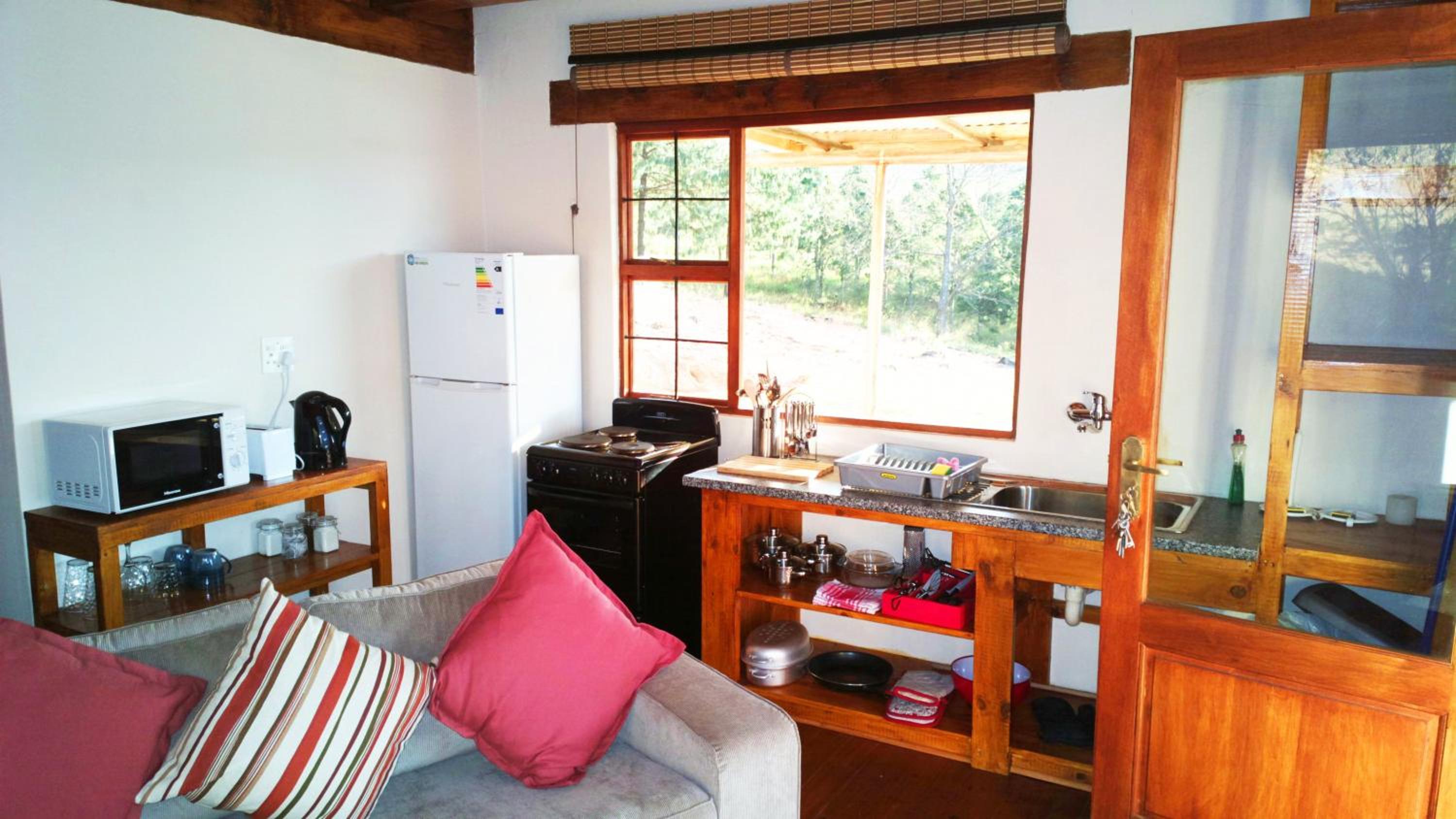 Honeymoon Cabin - Photo 11