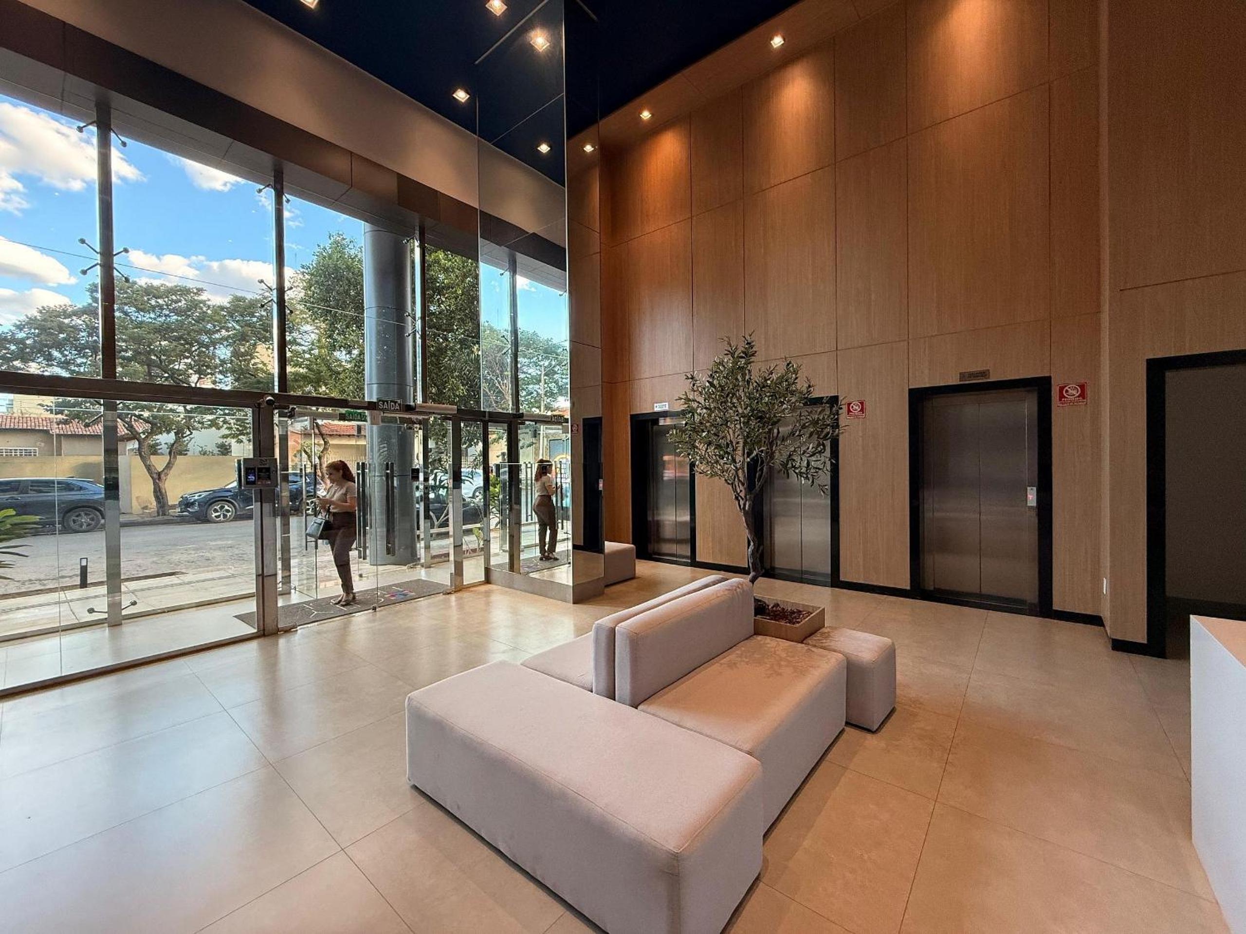 Two-Bedroom Apartment with Mountain View photo 1