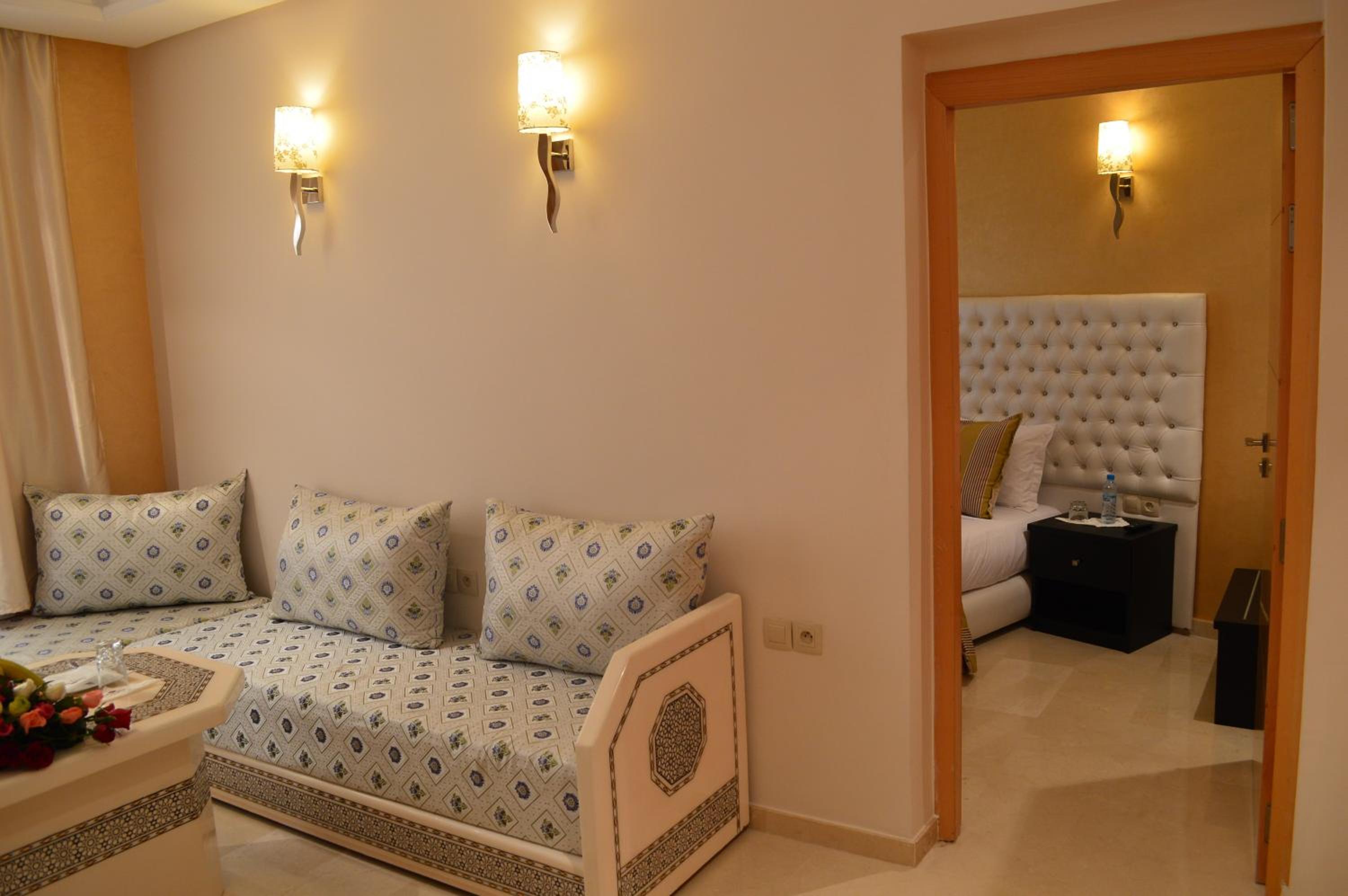 Senior Suite - Photo 4