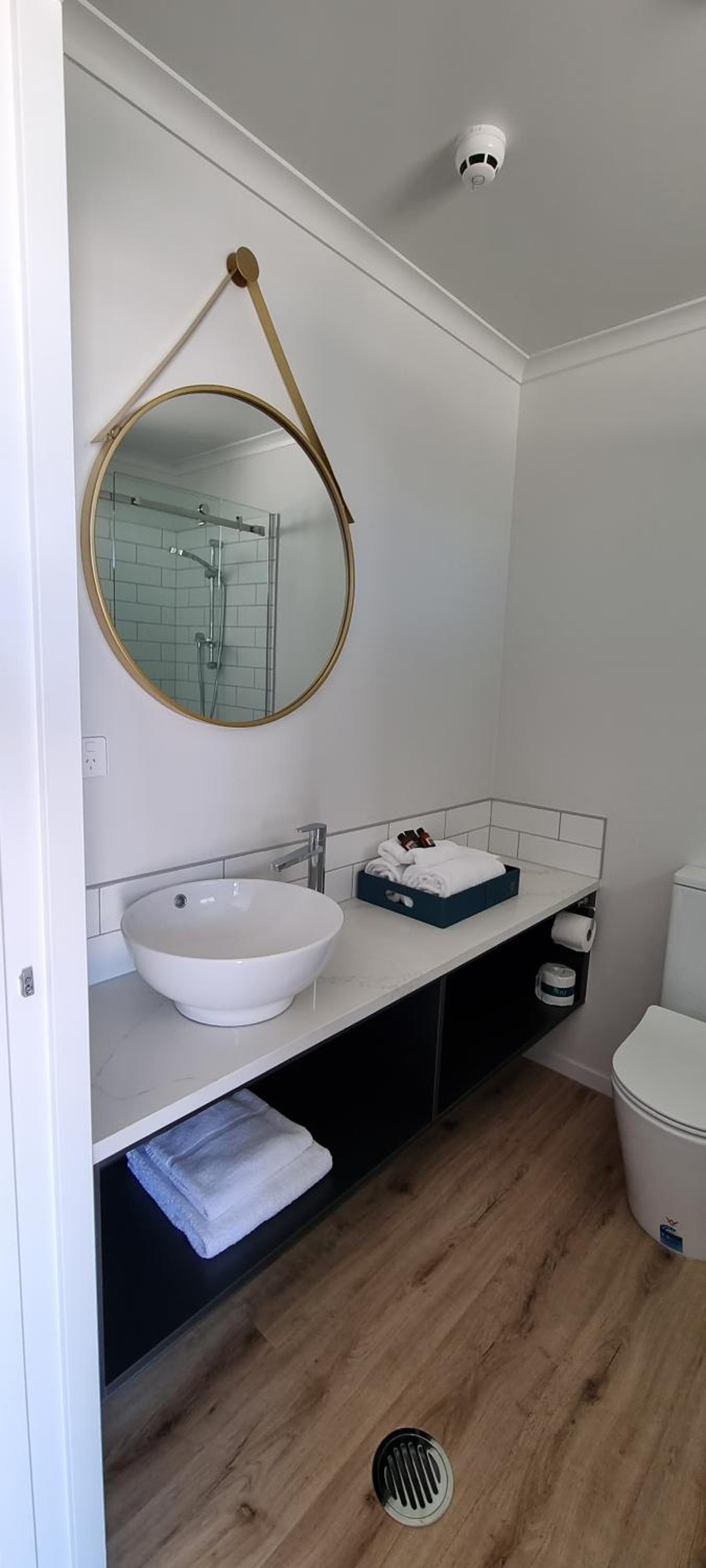 Two-Bedroom Deluxe Apartment with Garden View thumbnail 5